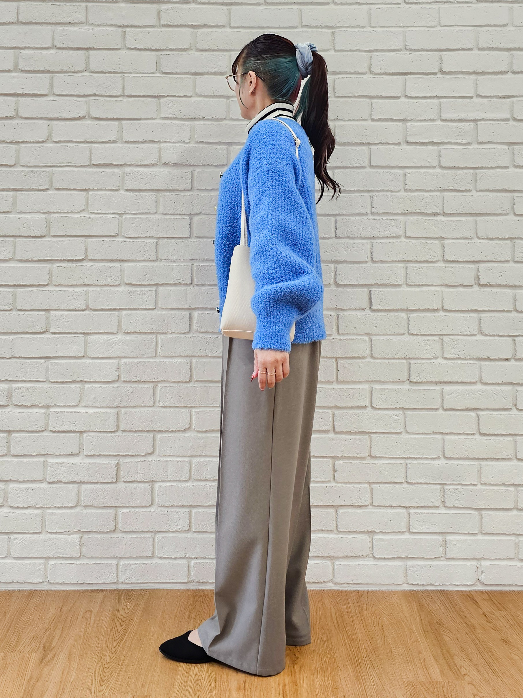 ゆゆさんの「SHOO･LA･RUE｜【絶妙なゆるピタ/S-LL/洗濯機可】ちくちくしにくいリブタートルネック やわらかニット」を使ったコーディネート