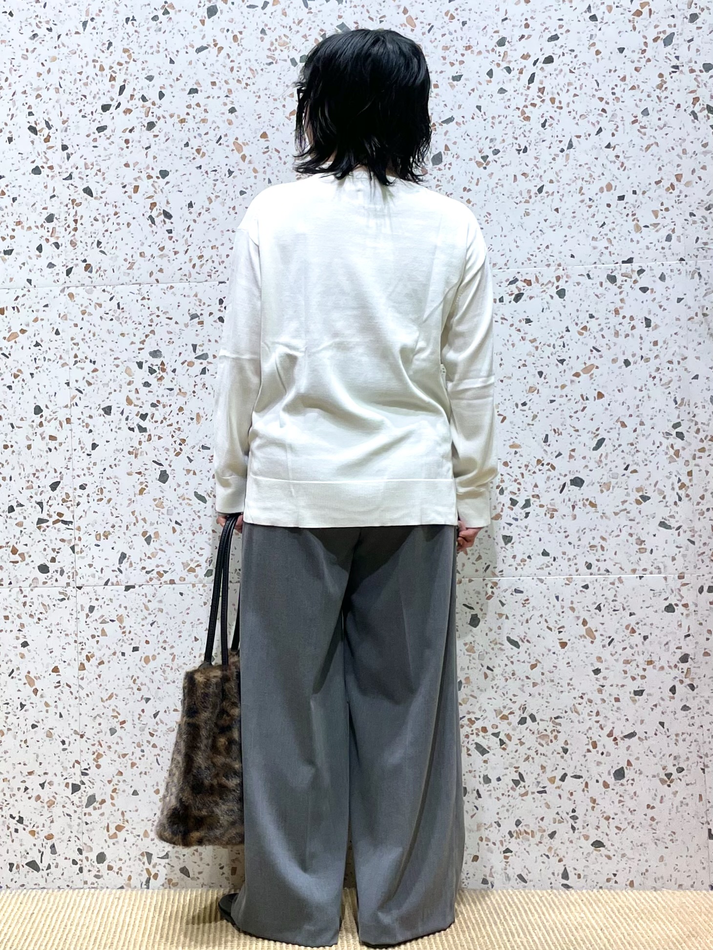 シゲリさんの「OPAQUE.CLIP｜『THE』名品ボートネックニット【8col／洗濯機OK】」を使ったコーディネート