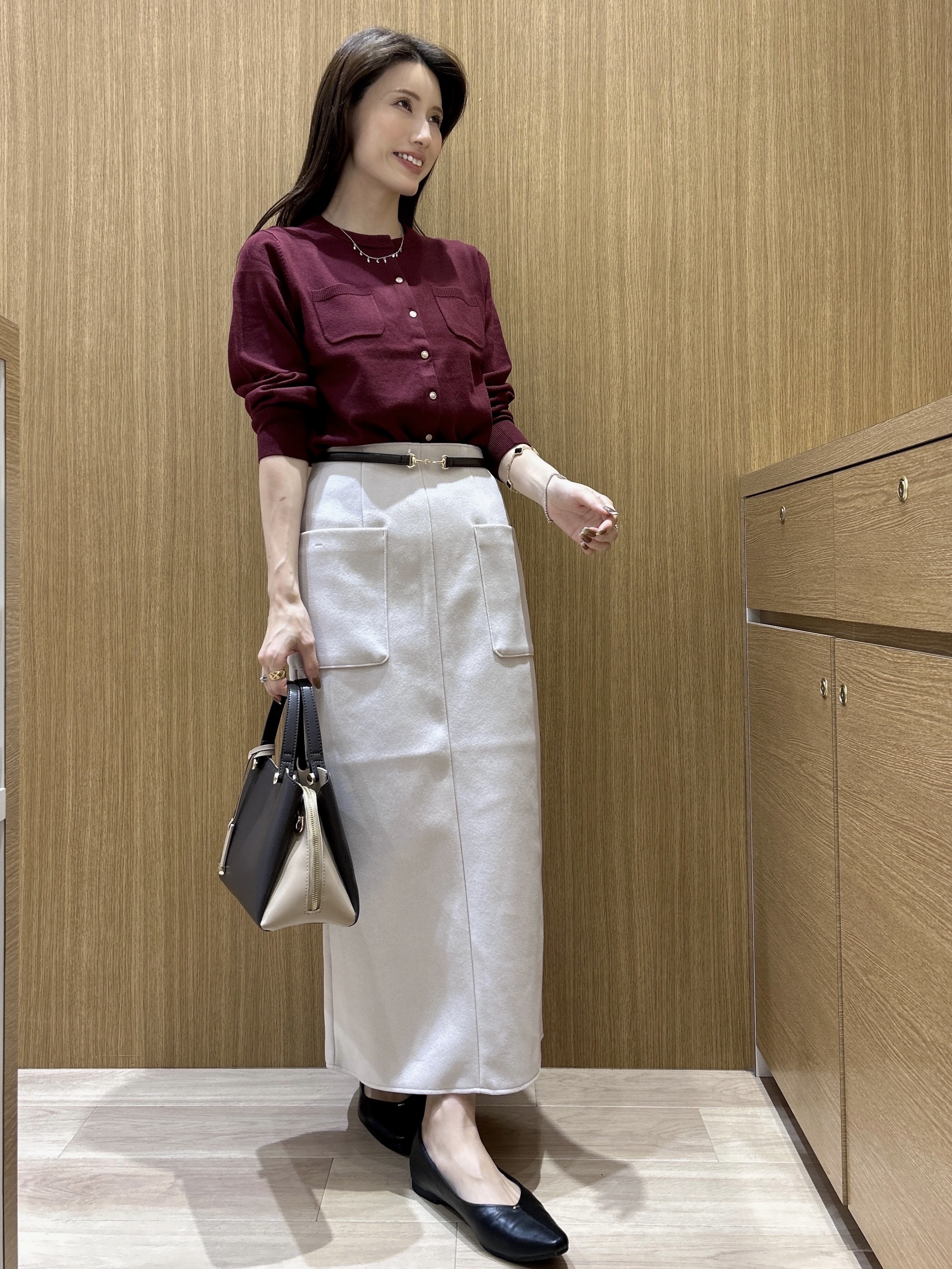 maiさんの「OPAQUE.CLIP｜『THE』名品ニットカーディガン【洗濯機OK】」を使ったコーディネート