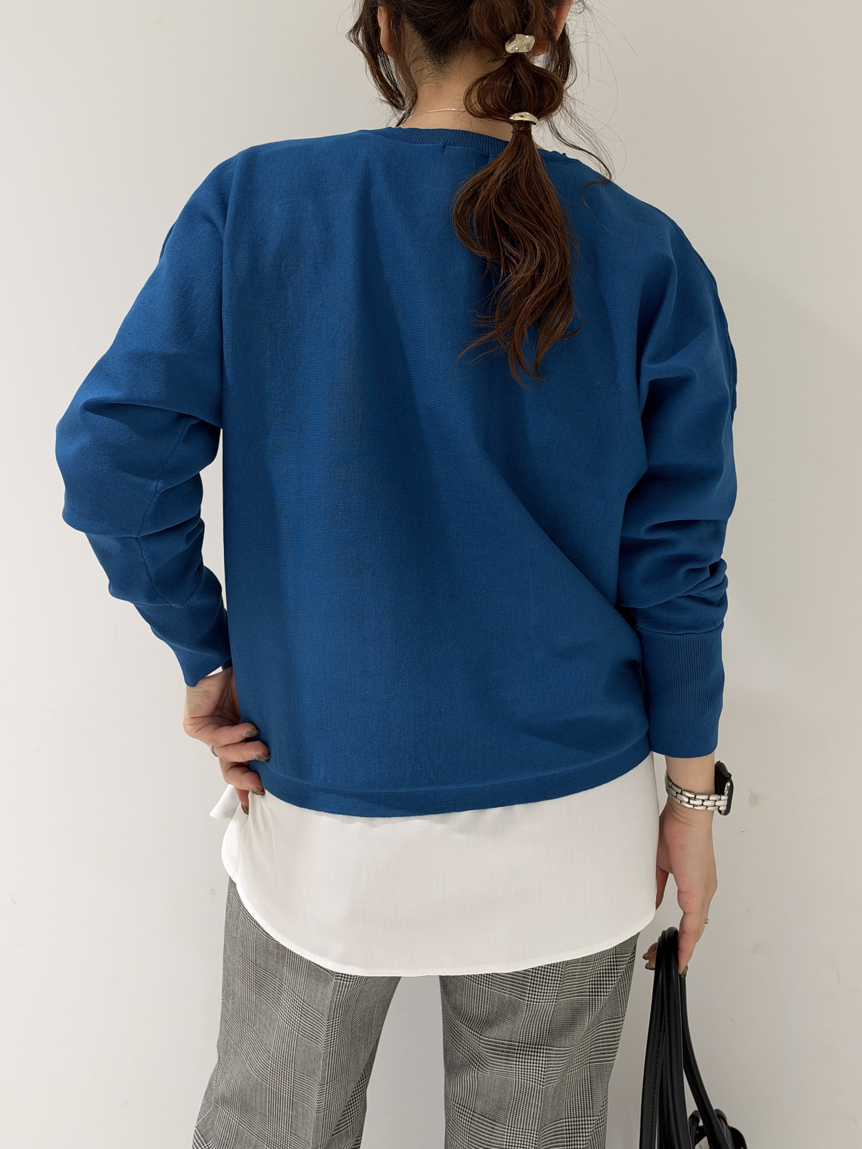 そんさんの「INDIVI｜【選べる6色／ストレッチ◎】きれいめドルマンスリーブニット」を使ったコーディネート
