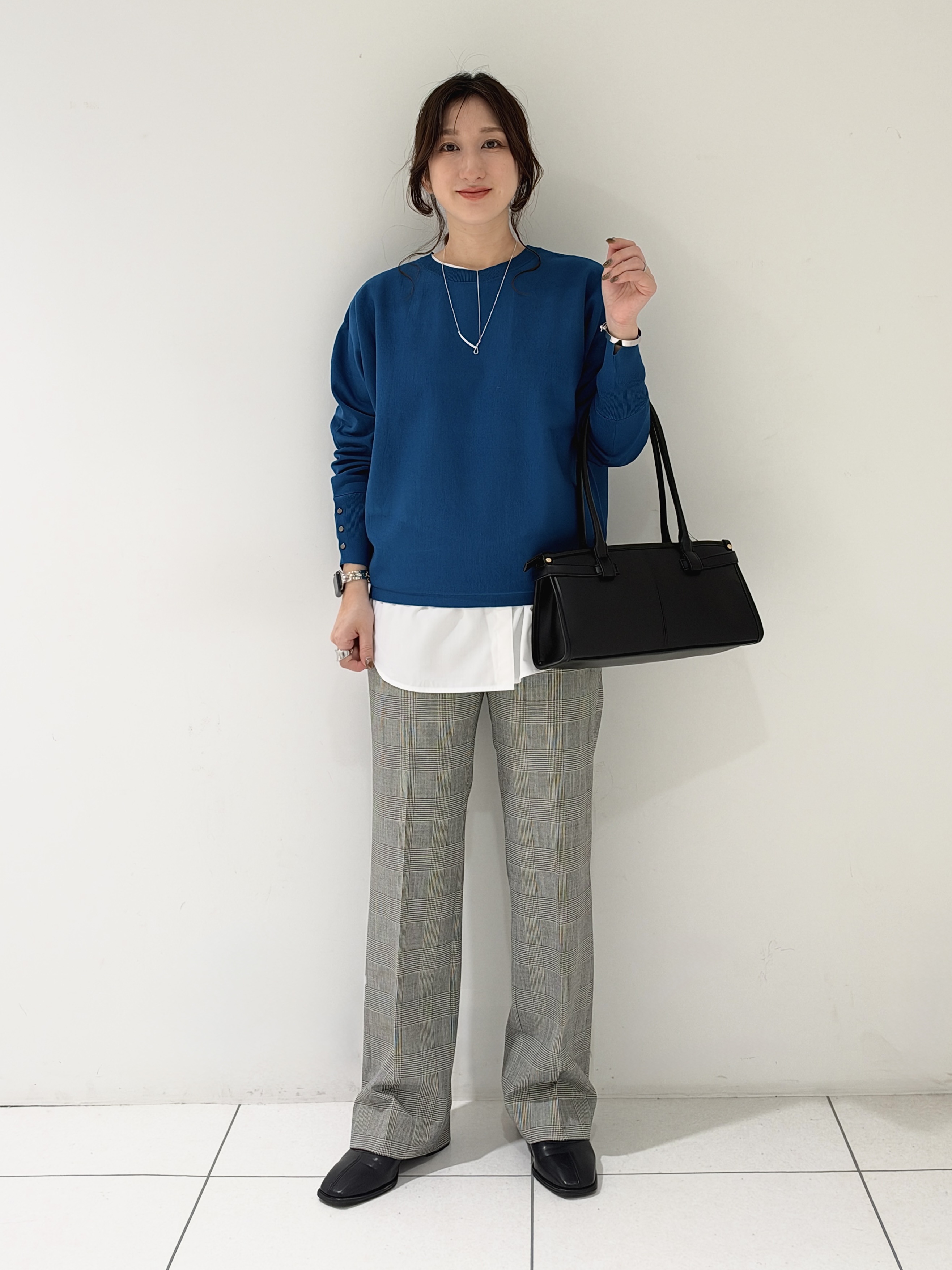 そんさんの「INDIVI｜【選べる6色／ストレッチ◎】きれいめドルマンスリーブニット」を使ったコーディネート