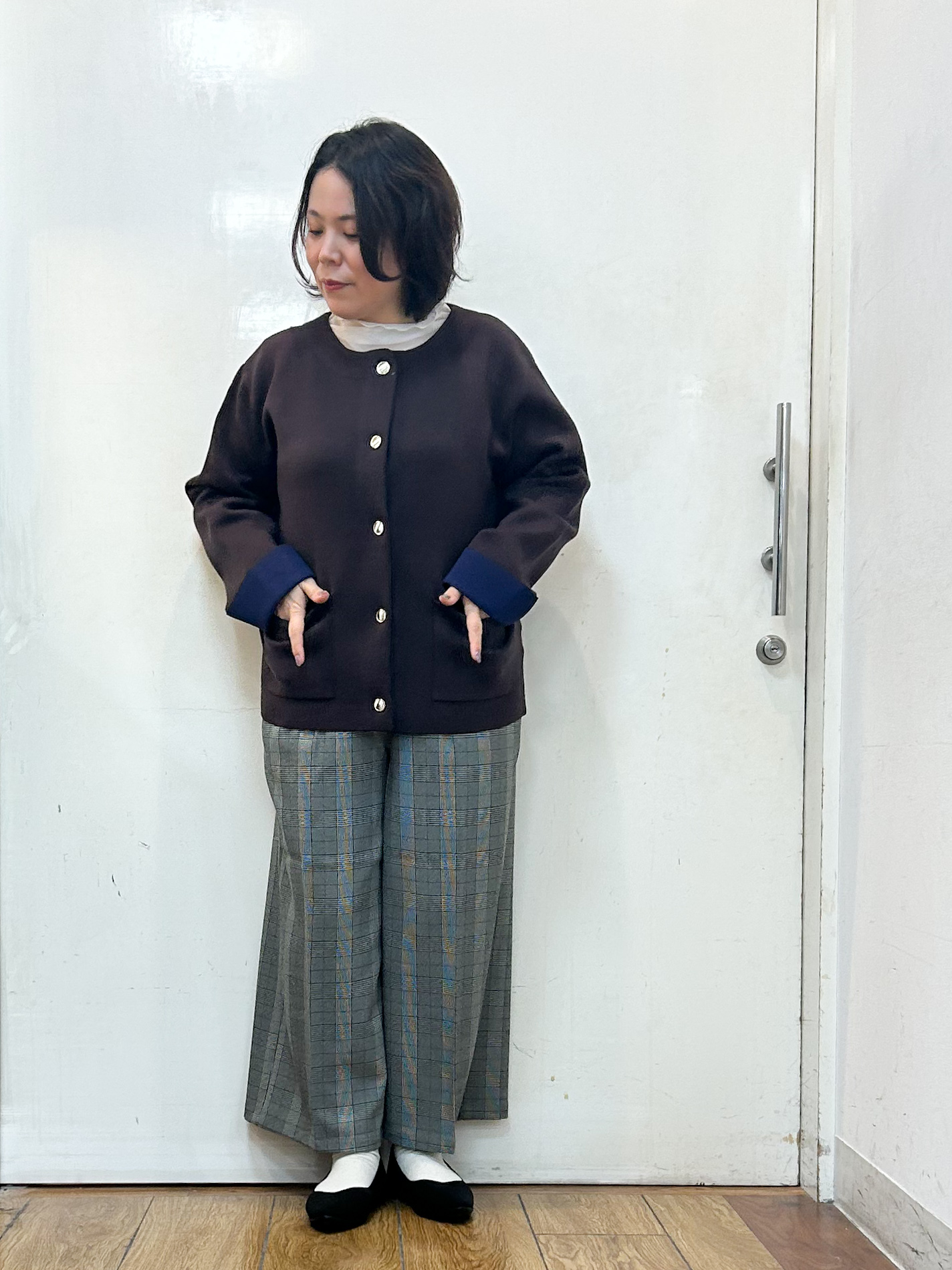 haruさんの「SHOO･LA･RUE｜【S-LL/洗濯機可/静電気防止】もちもち配色ダブルフェイスカーディガン」を使ったコーディネート