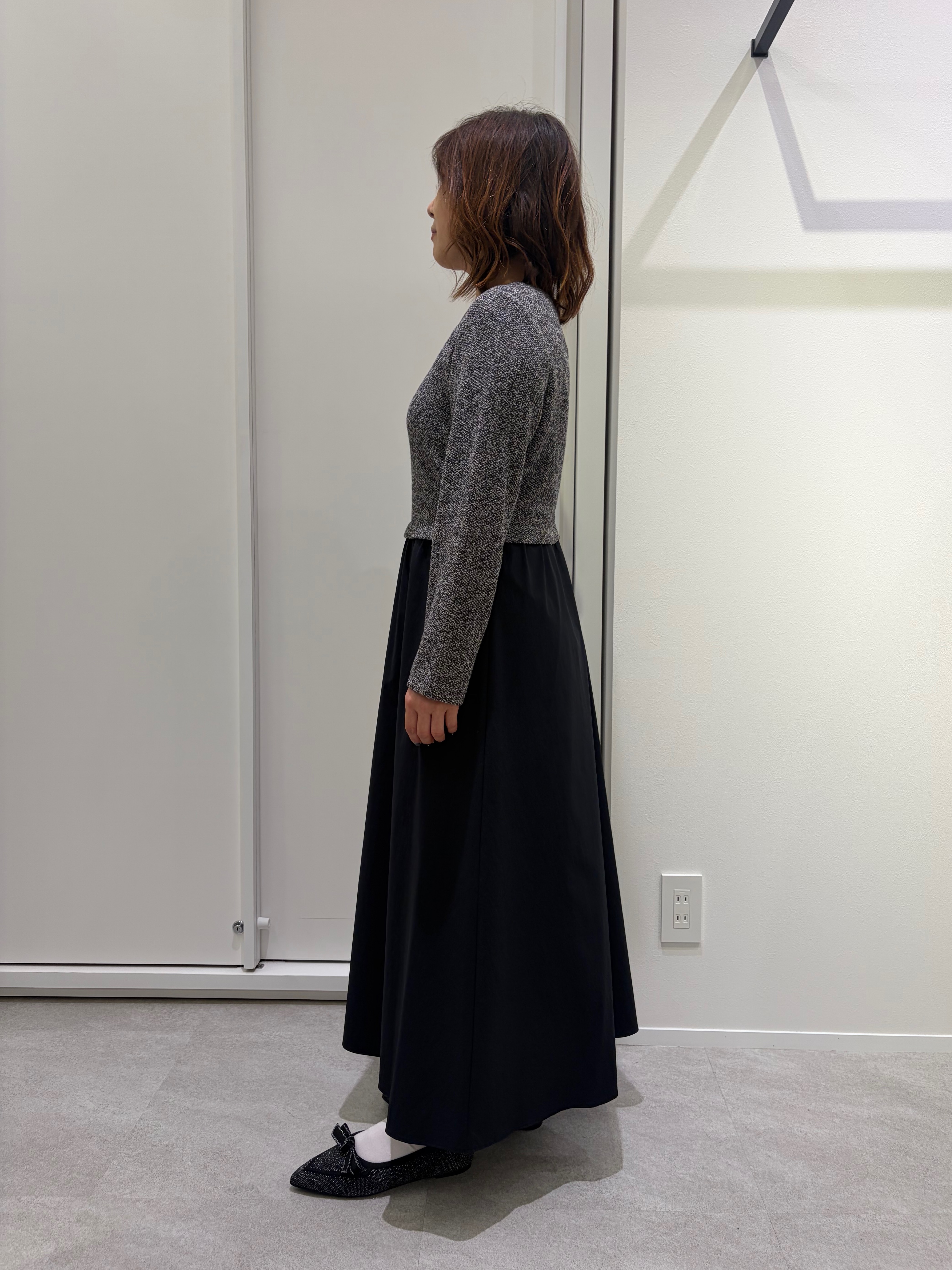 Juneさんの「UNTITLED｜【風合い柔らか／SETUP可】ブークレ起毛ジャージ切替ワンピース」を使ったコーディネート