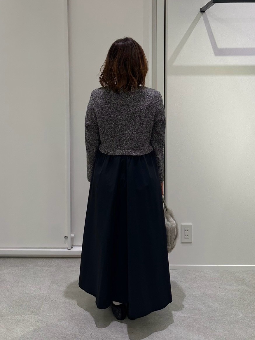 Juneさんの「UNTITLED｜【風合い柔らか／SETUP可】ブークレ起毛ジャージ切替ワンピース」を使ったコーディネート