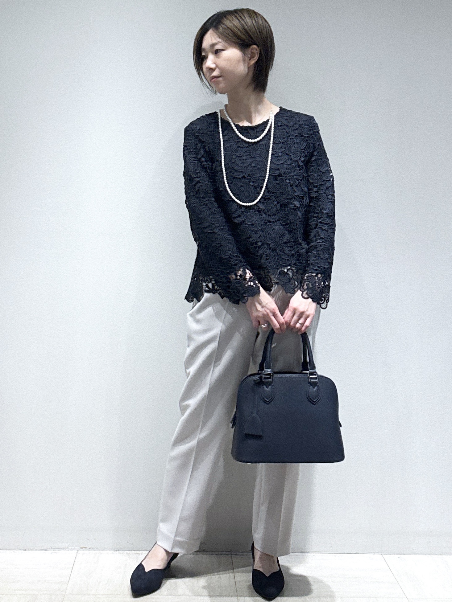 まちこさんの「Reflect｜【SS-4Lサイズ／通勤／セレモニー】ケミカルレースブラウス」を使ったコーディネート