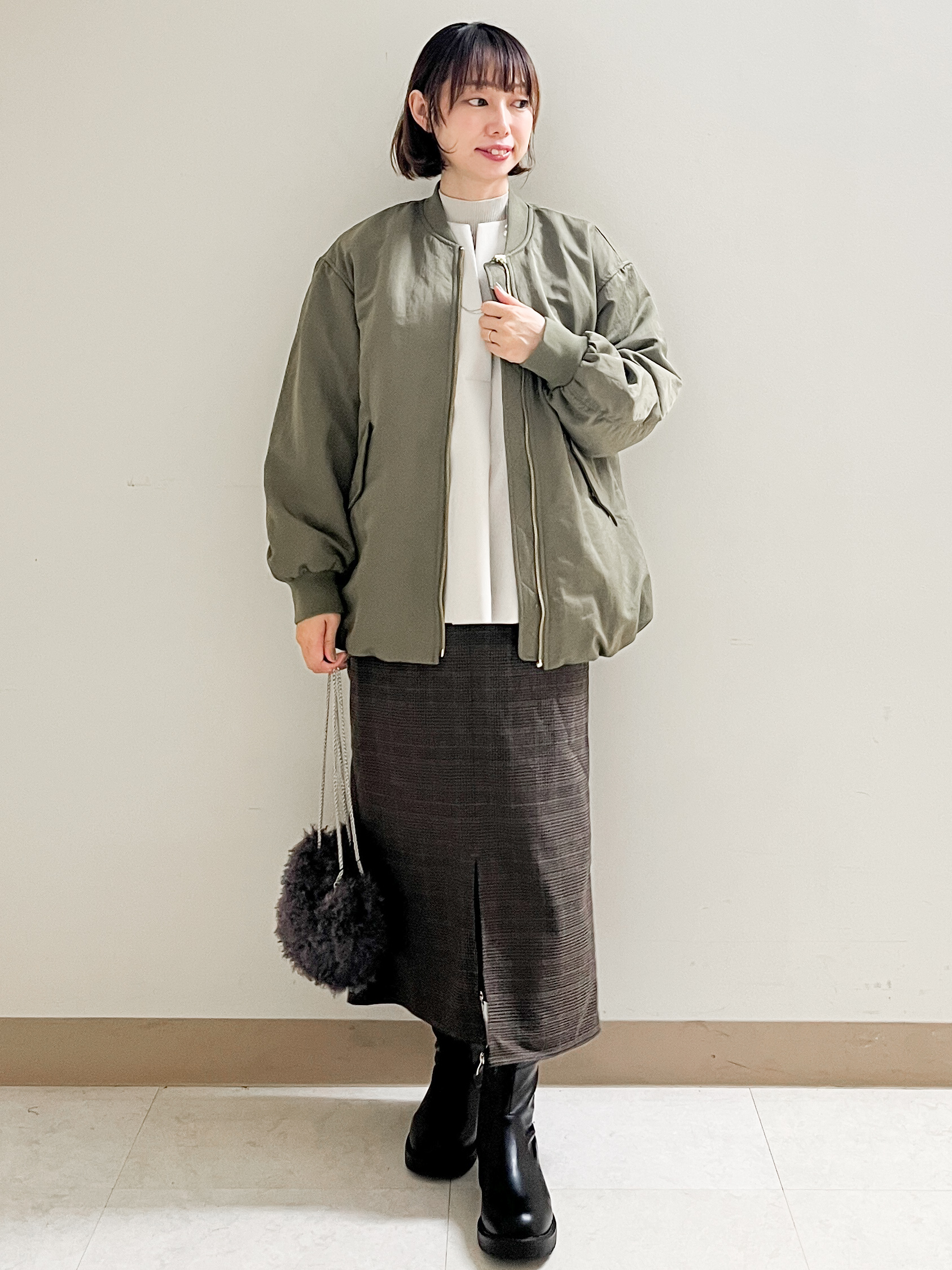 あかねさんの「OPAQUE.CLIP｜【保温中綿／撥水】ミドルMA－1《洗濯機OK》」を使ったコーディネート