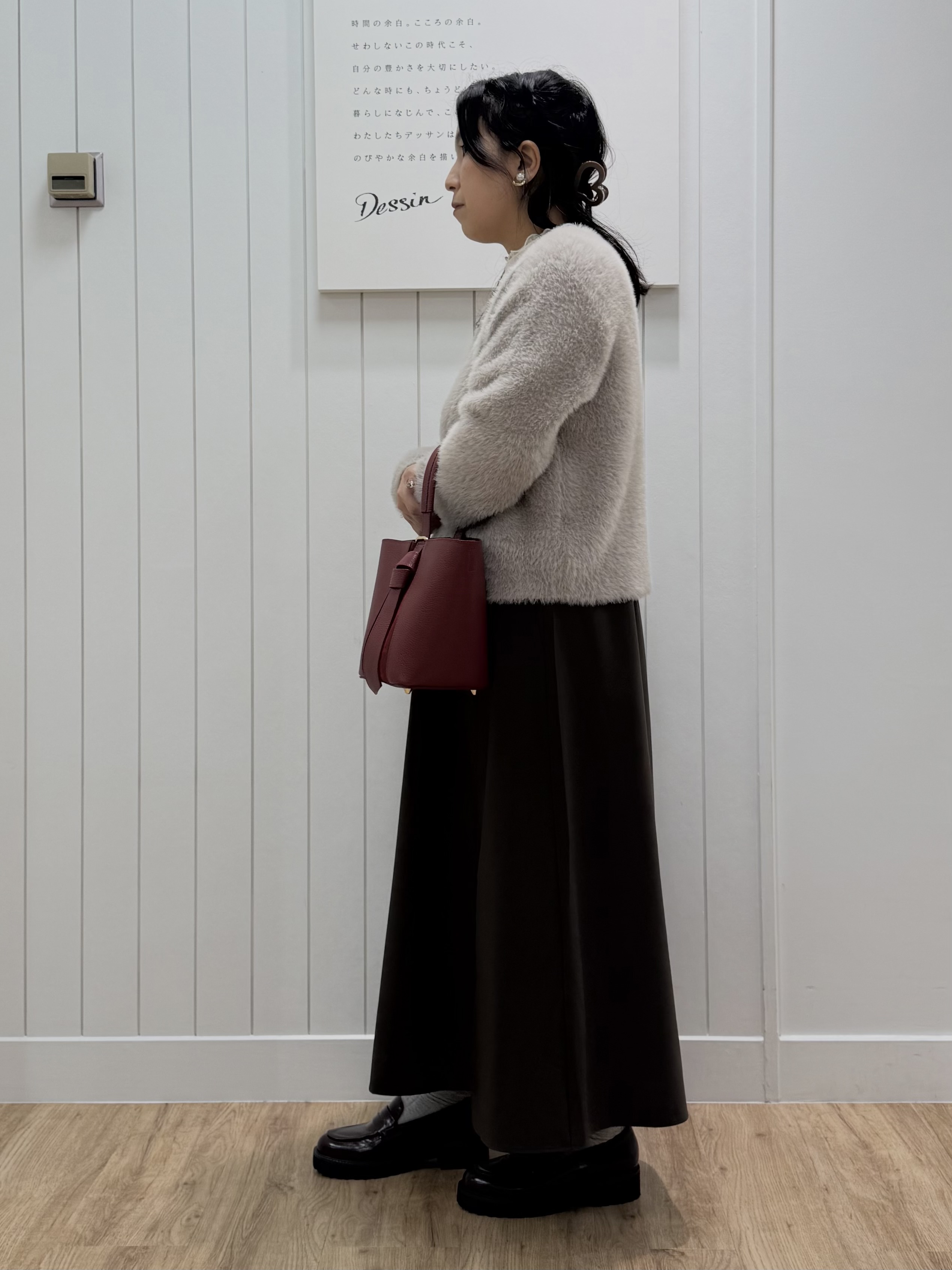 tomokoさんの「Dessin｜【洗える】シャギーニットカーディガン」を使ったコーディネート