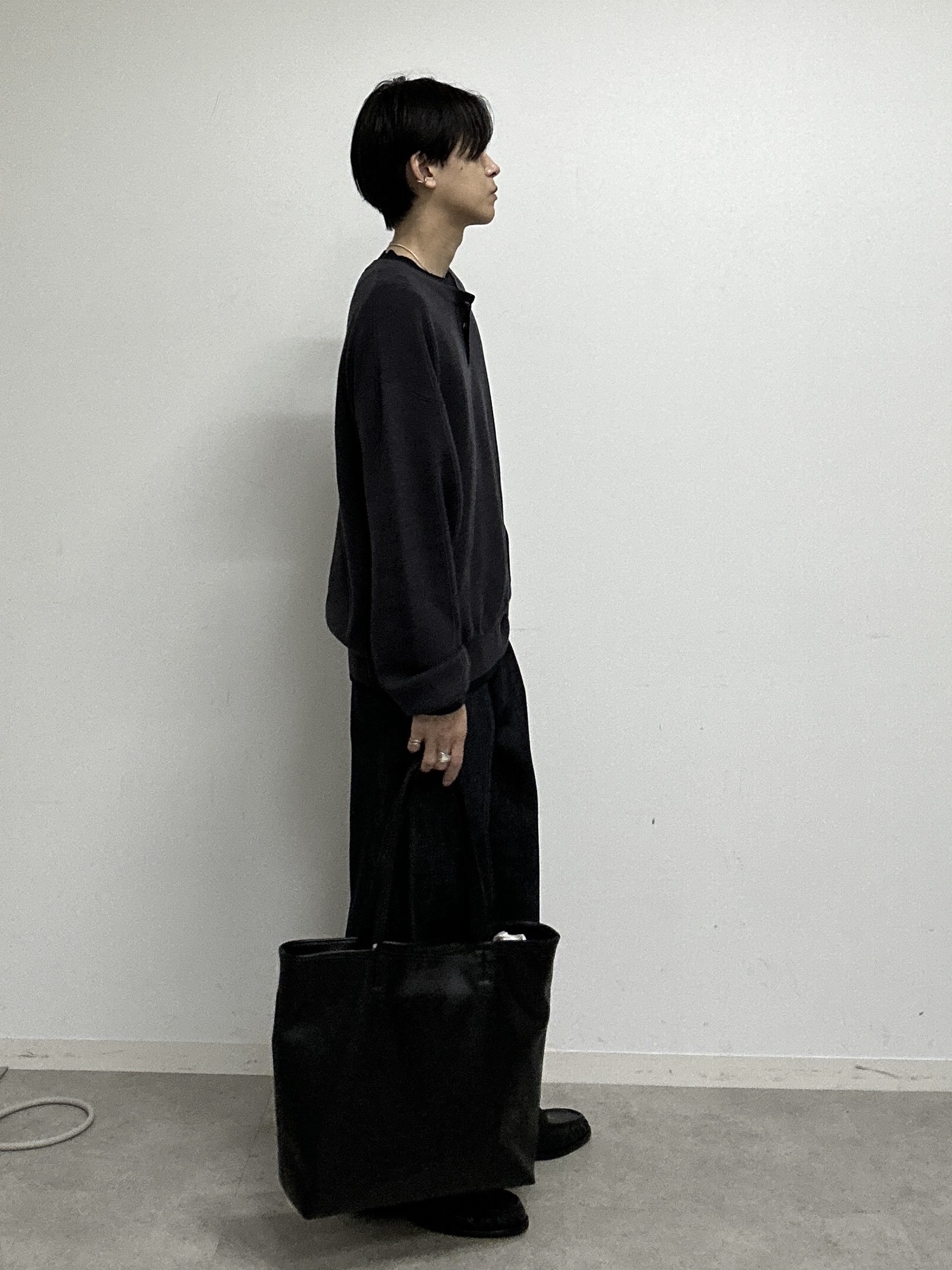 ドイさんの「tk.TAKEO KIKUCHI｜レイヤードヘンリーネックニット」を使ったコーディネート
