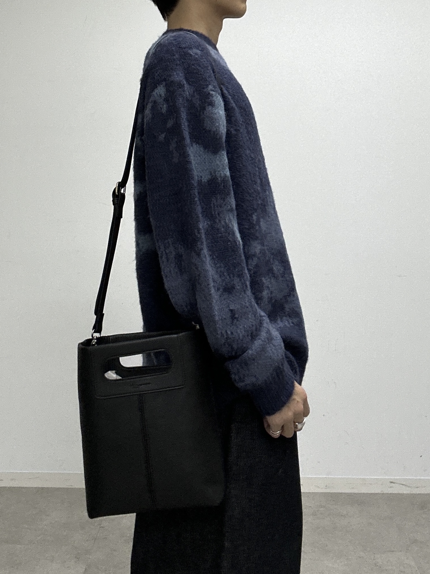 ドイさんの「tk.TAKEO KIKUCHI｜【色褪せしにくいデニム】Comfy Fadeless Denim Seriesバレルデニム」を使ったコーディネート