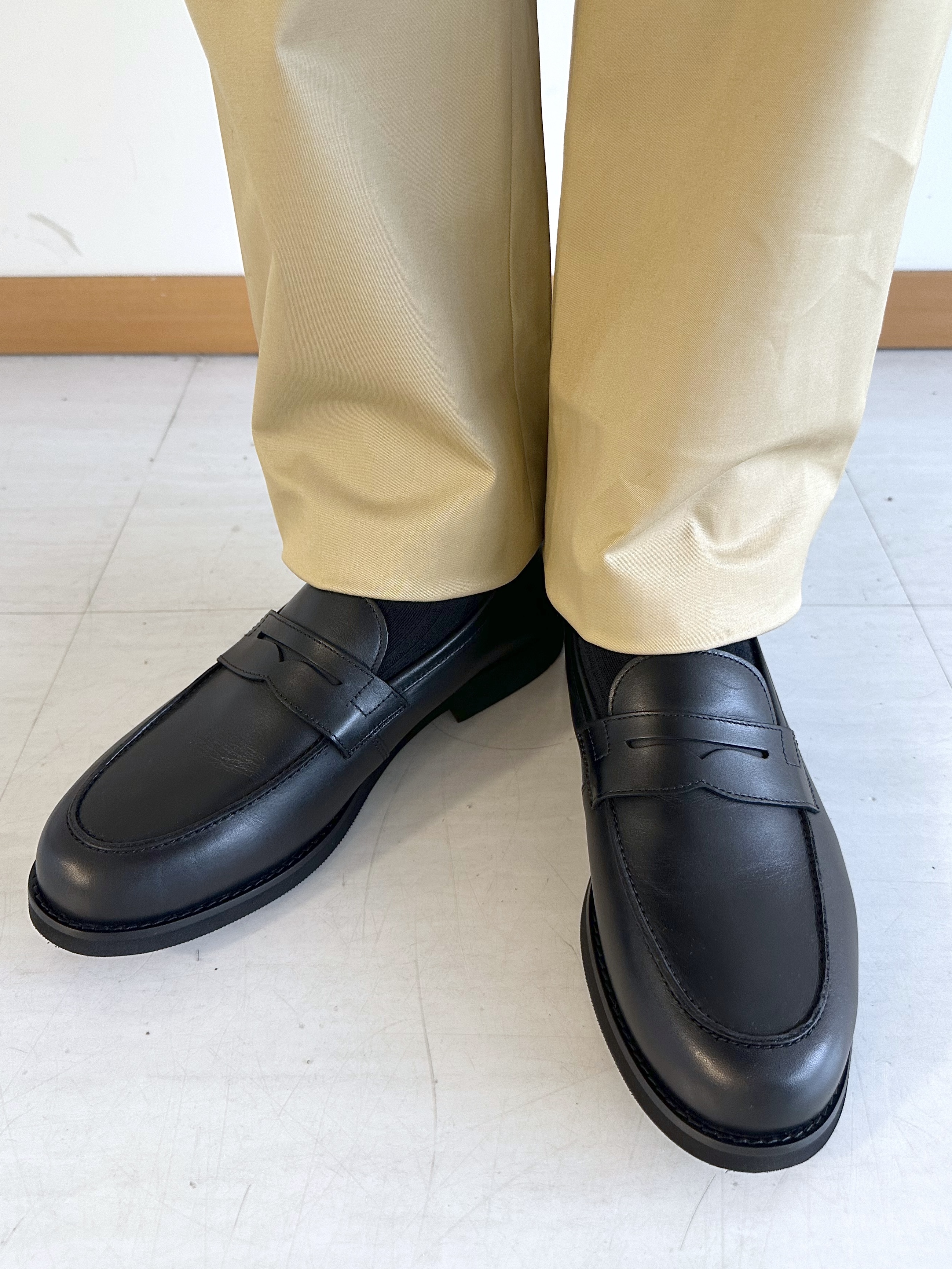 イッシーさんの「TAKEO KIKUCHI｜デニム＆スウェード調 ジップブルゾン」を使ったコーディネート
