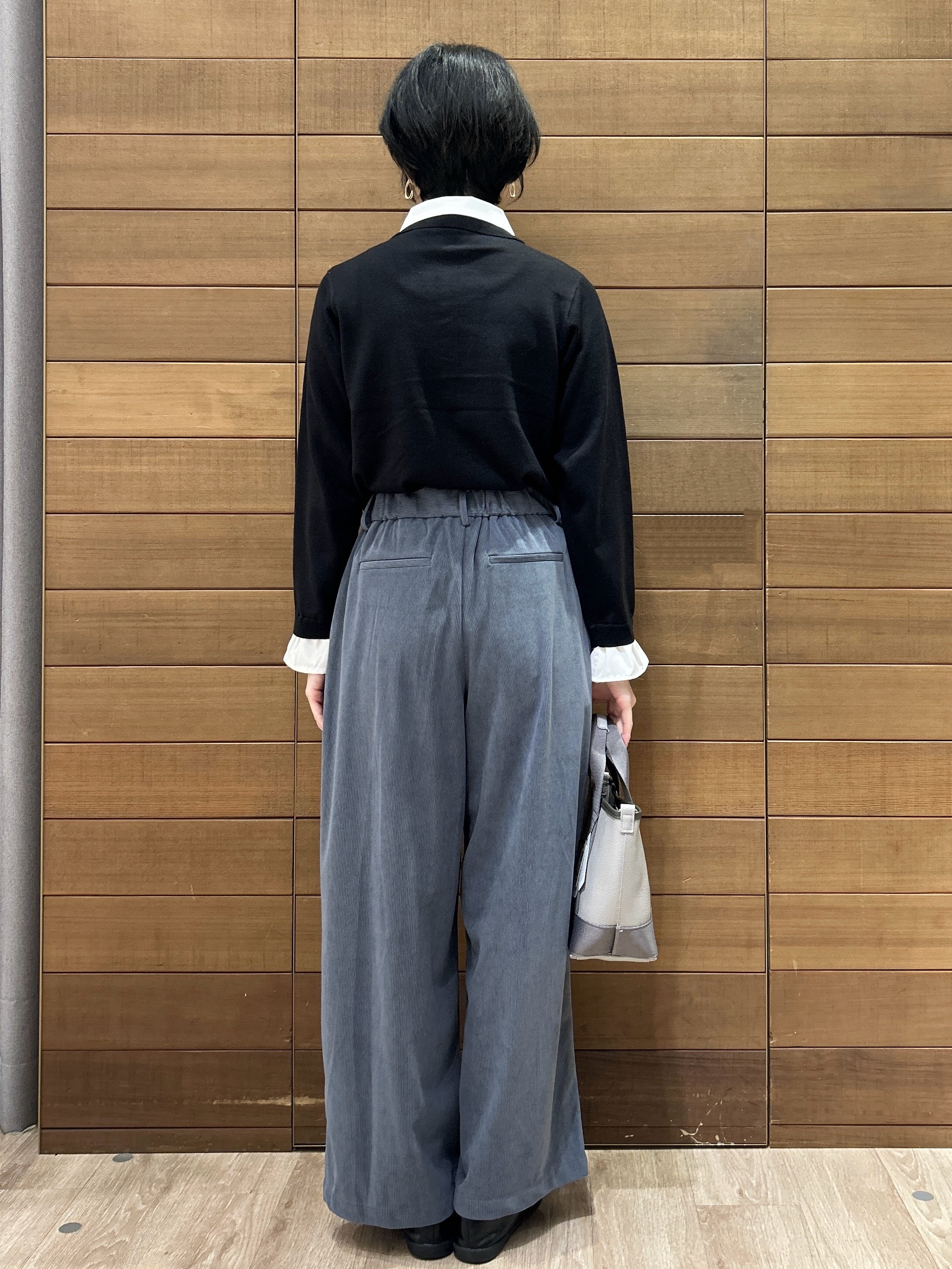 ゆうあさんの「OPAQUE.CLIP｜シャツレイヤード風ポロニット【洗濯機OK】」を使ったコーディネート