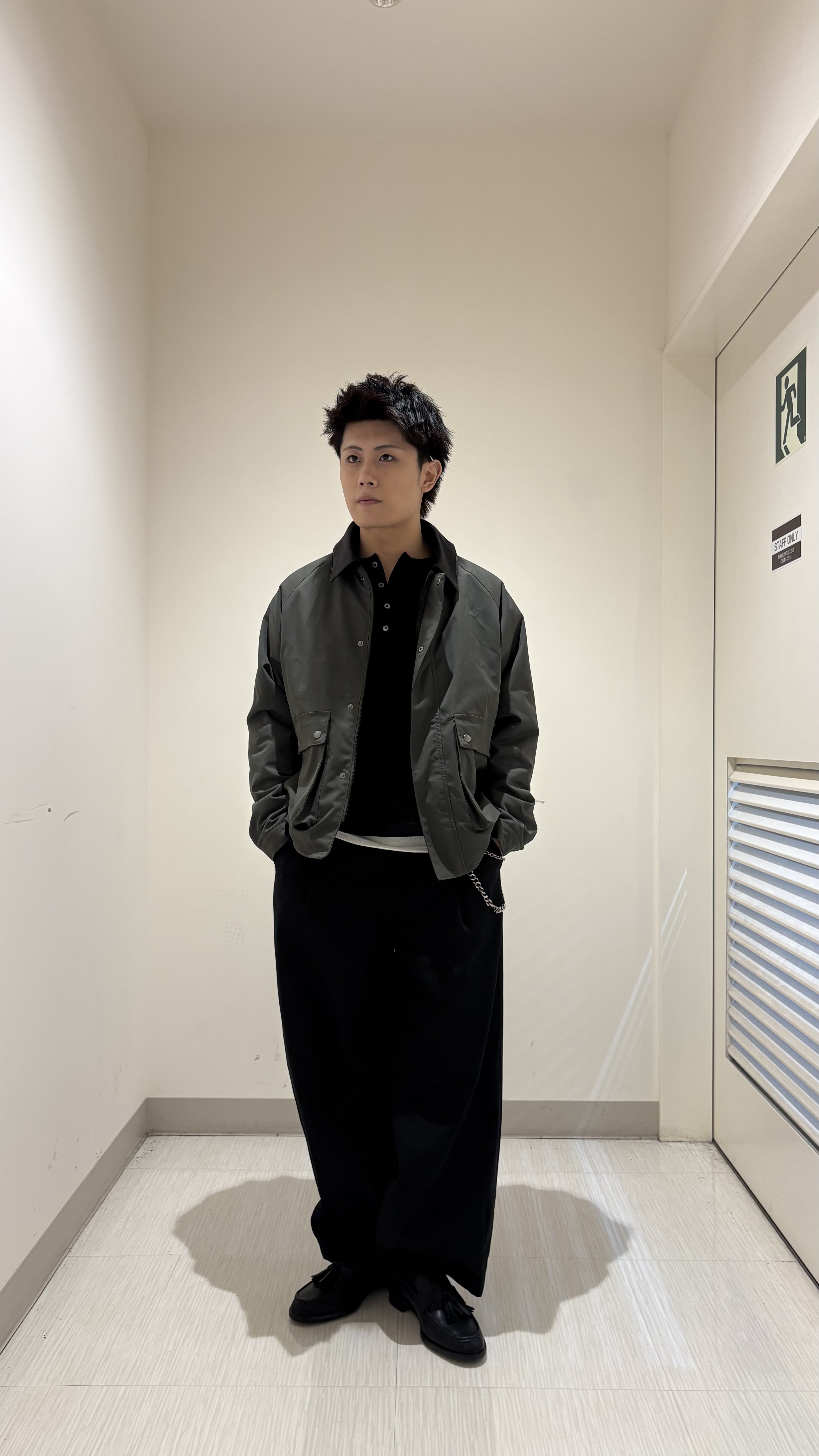 辻一樹さんの「tk.TAKEO KIKUCHI｜ハンティングジャケット」を使ったコーディネート
