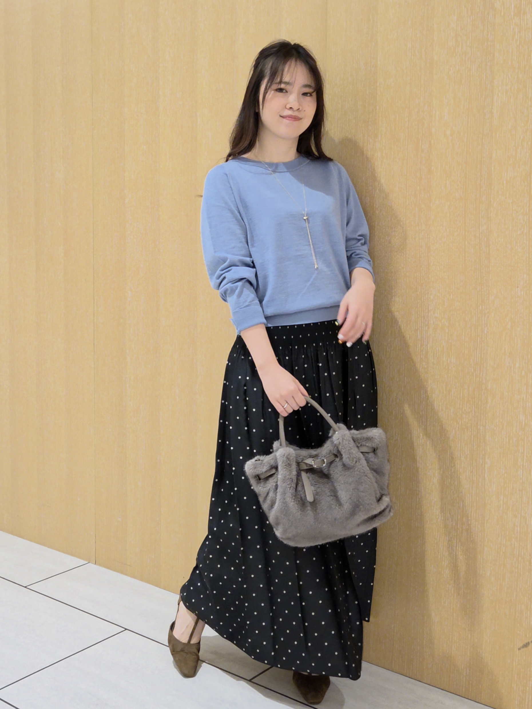 YuKaRiさんの「UNTITLED｜【アンサンブル可能/オンオフ使える】シルクウールカシミヤプルオーバー」を使ったコーディネート