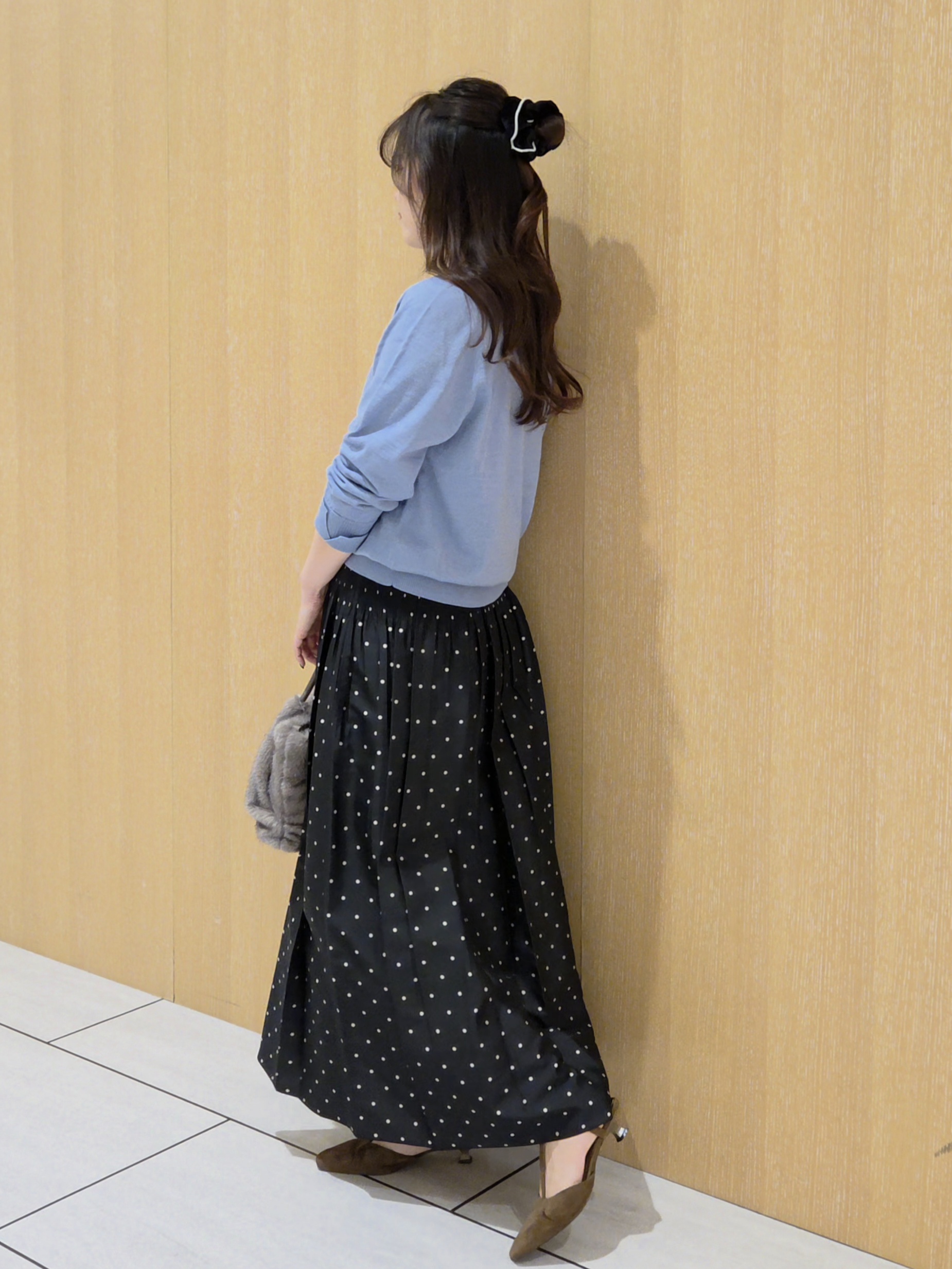 YuKaRiさんの「UNTITLED｜【アンサンブル可能/オンオフ使える】シルクウールカシミヤプルオーバー」を使ったコーディネート