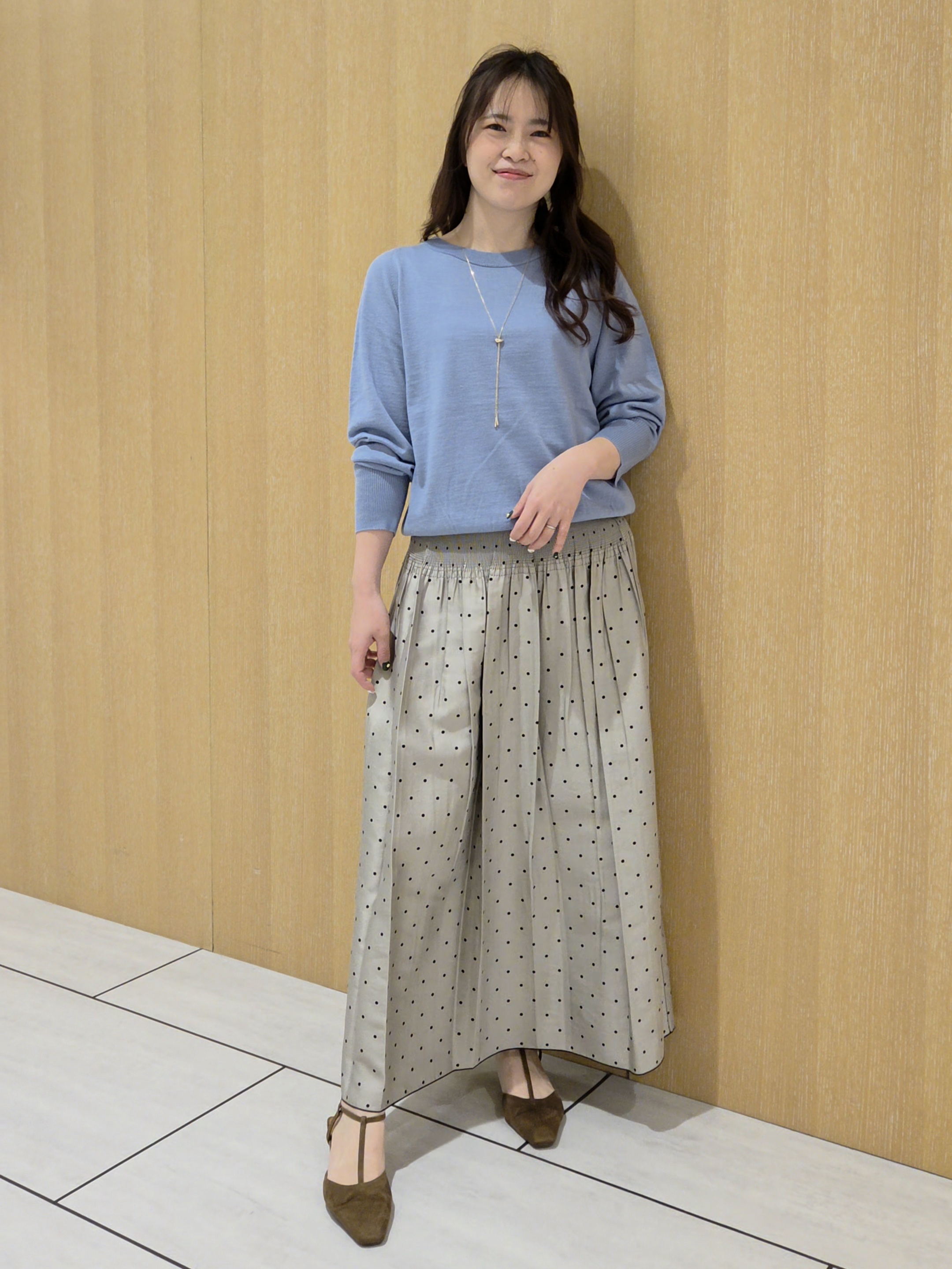 YuKaRiさんの「UNTITLED｜【アンサンブル可能/オンオフ使える】シルクウールカシミヤプルオーバー」を使ったコーディネート