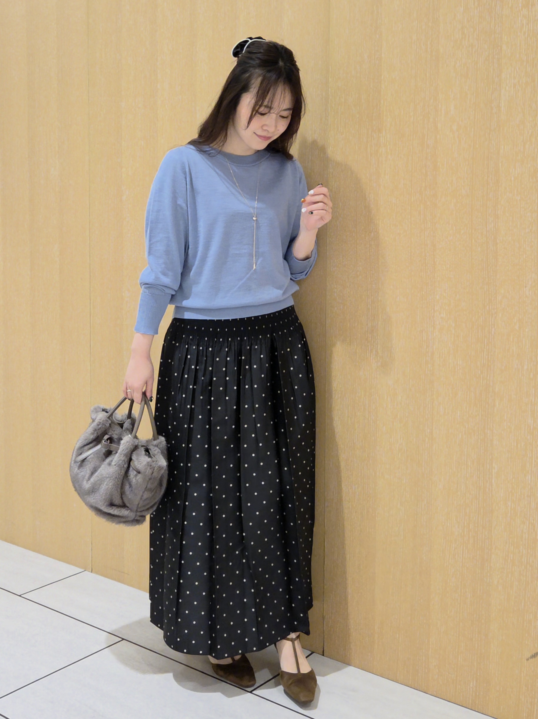 YuKaRiさんの「UNTITLED｜【アンサンブル可能/オンオフ使える】シルクウールカシミヤプルオーバー」を使ったコーディネート