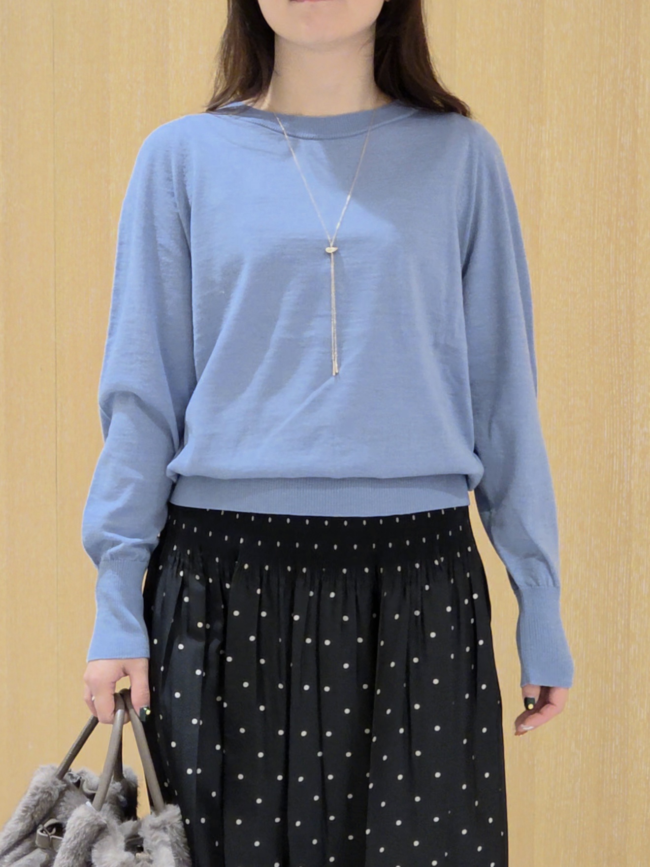 YuKaRiさんの「UNTITLED｜【アンサンブル可能/オンオフ使える】シルクウールカシミヤプルオーバー」を使ったコーディネート