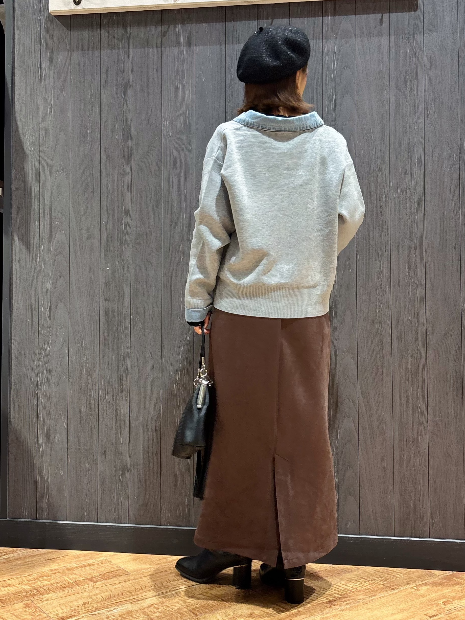 meiさんの「SHOO･LA･RUE｜【S-LL/洗濯機可】デニム／チェック切替でこなれ見え 金ボタンニットカーディガン」を使ったコーディネート