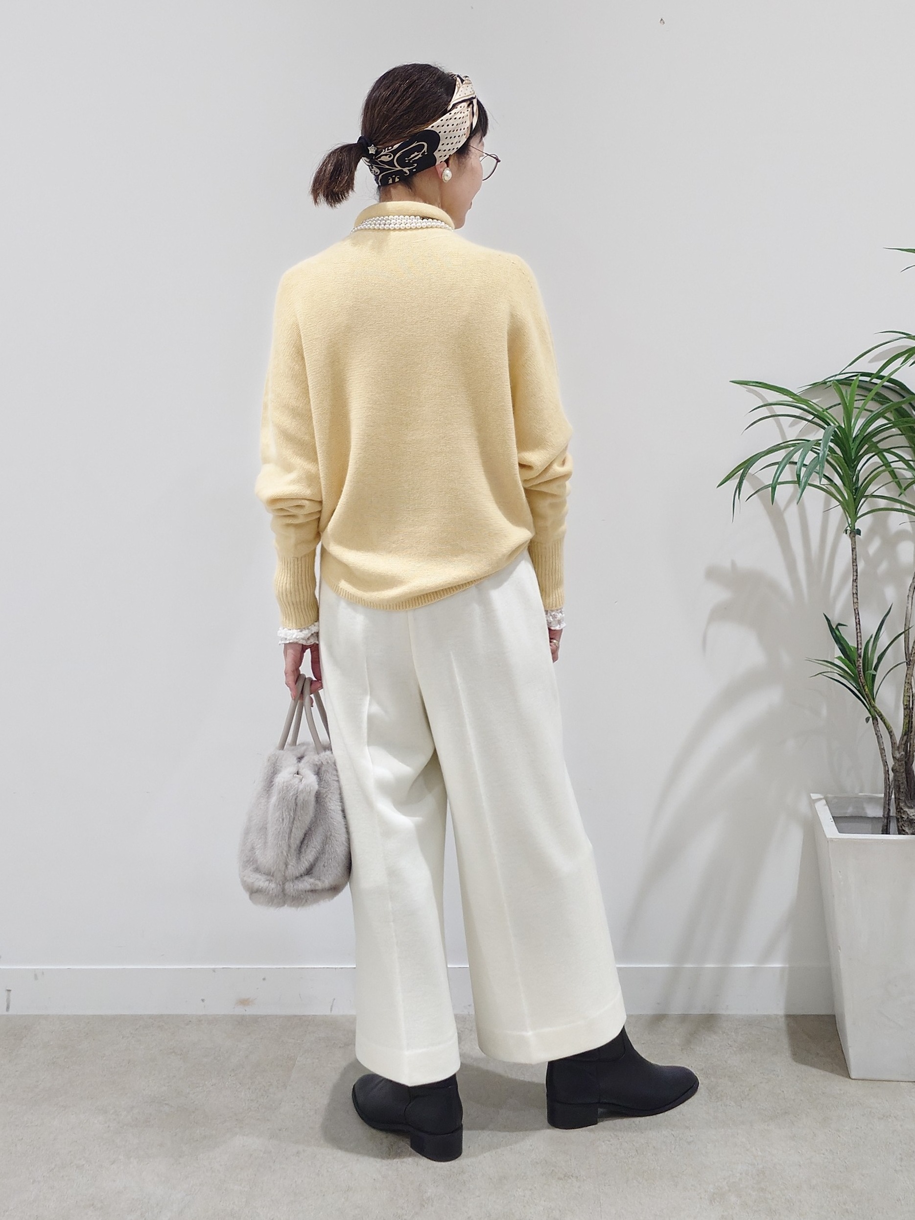 MUTSUKOさんの「UNTITLED｜【重ね着レイヤード】レースハイネックトップス」を使ったコーディネート