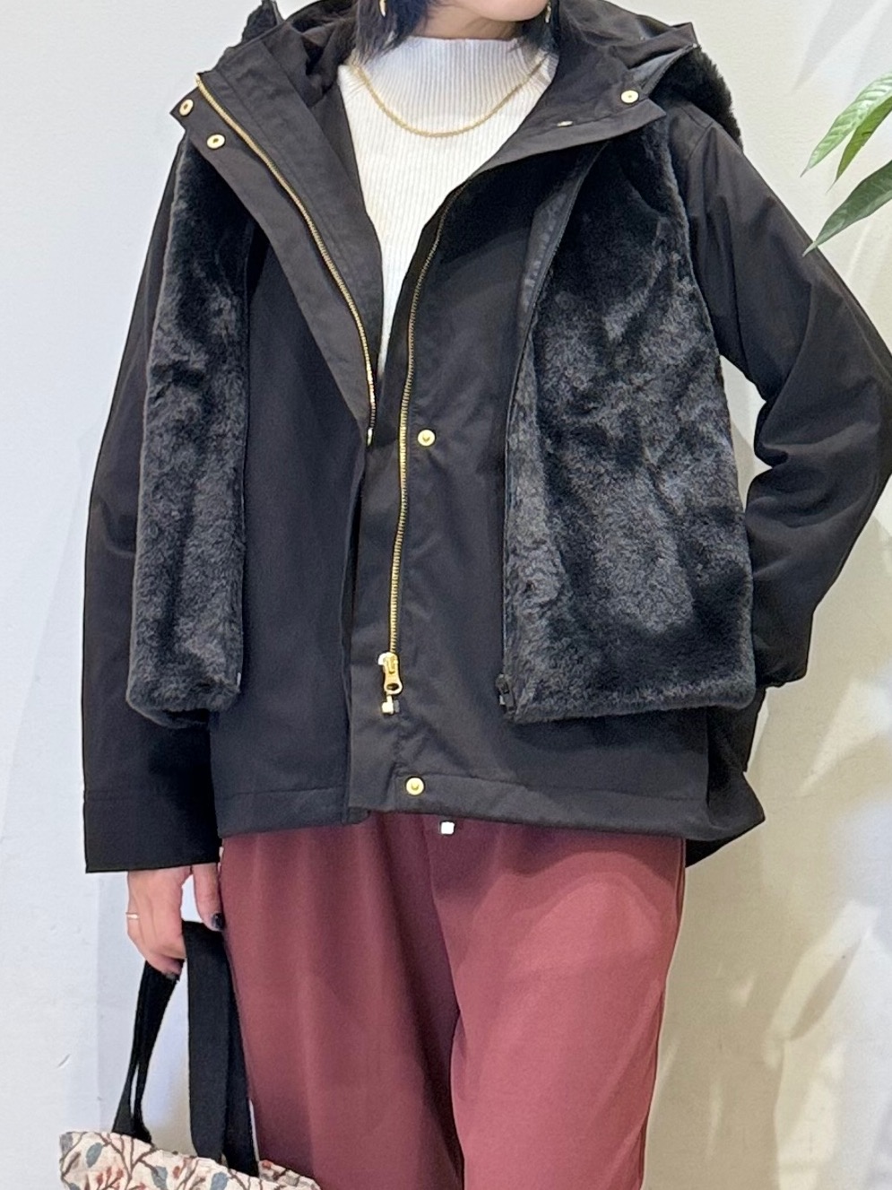 misakiさんの「SHOO･LA･RUE｜【洗濯機可/撥水/マルチWAY】ファーライナー付き 毎日欲張りマンパ」を使ったコーディネート