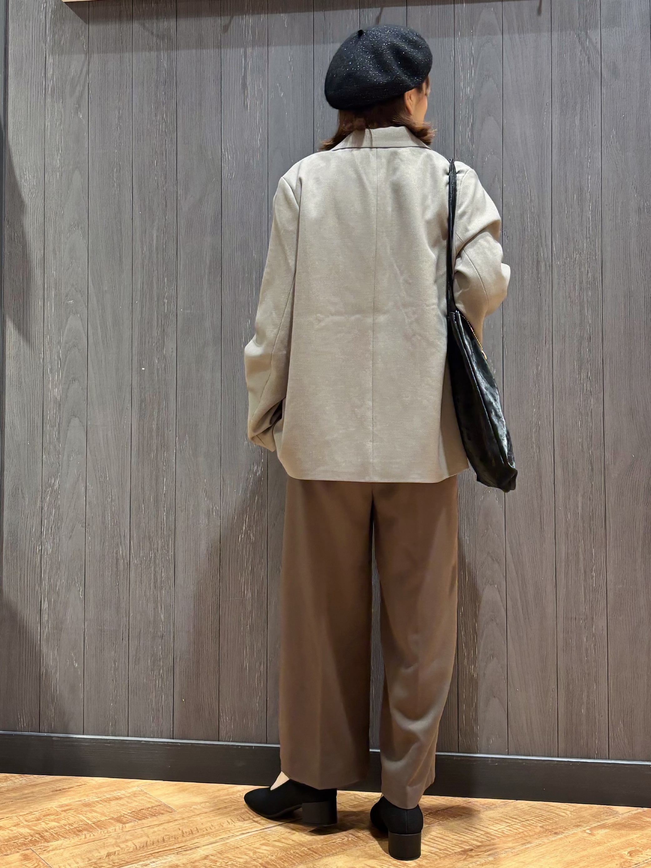 meiさんの「SHOO･LA･RUE｜【セットアップ可/洗濯後しわになりにくい】ウールフィール ダブルジャケット」を使ったコーディネート