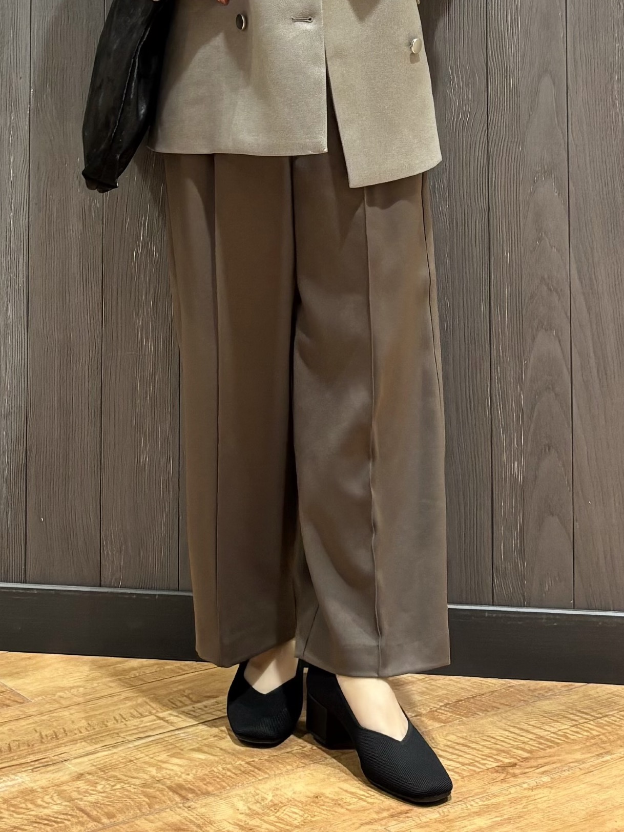 meiさんの「SHOO･LA･RUE｜【セットアップ可/洗濯後しわになりにくい】ウールフィール ダブルジャケット」を使ったコーディネート
