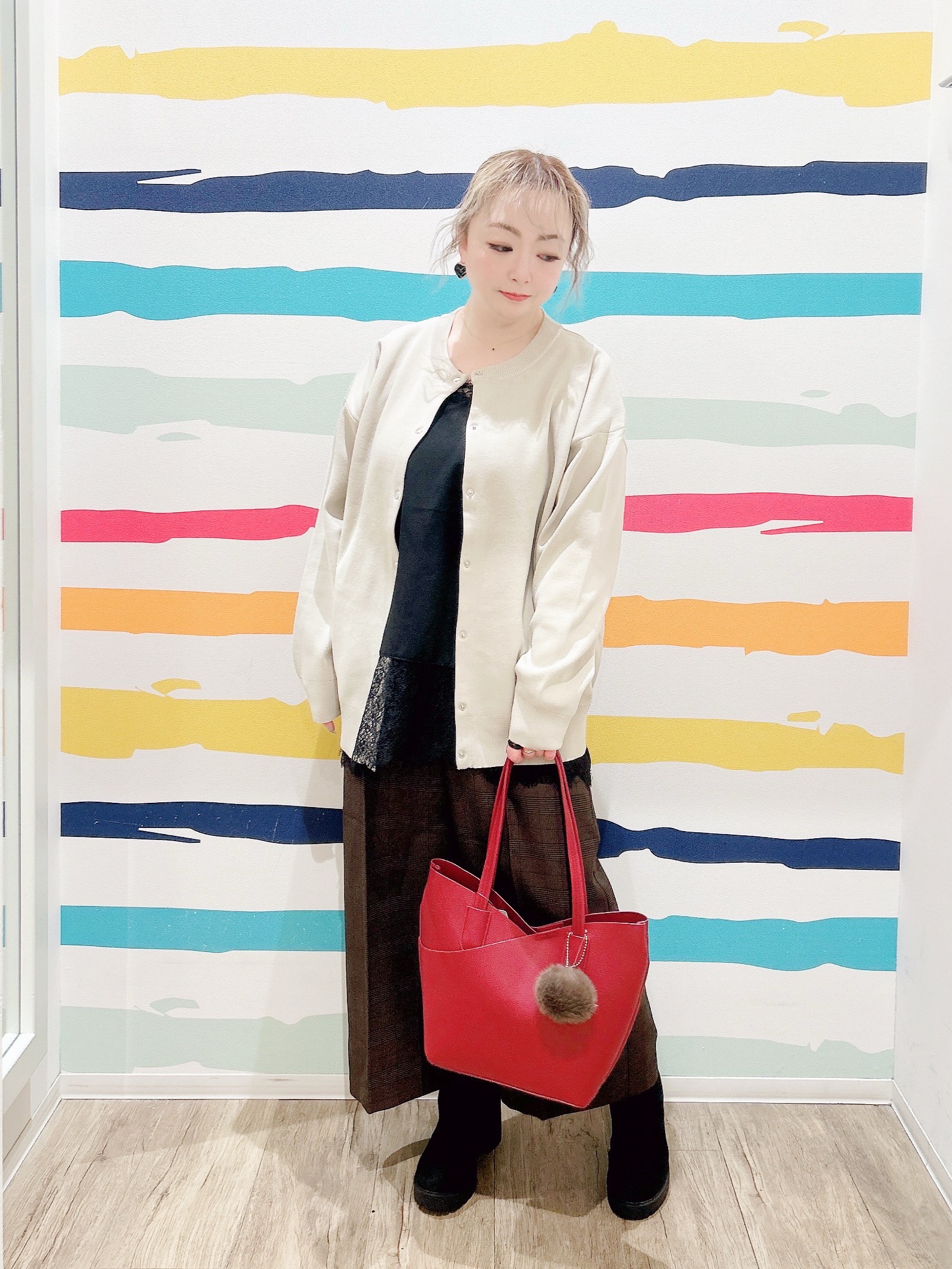 Peeさんの「SHOO･LA･RUE｜【セットアップ可/洗濯機可】軽やかに羽織れる スポンディッシュ ニットカーディガン」を使ったコーディネート
