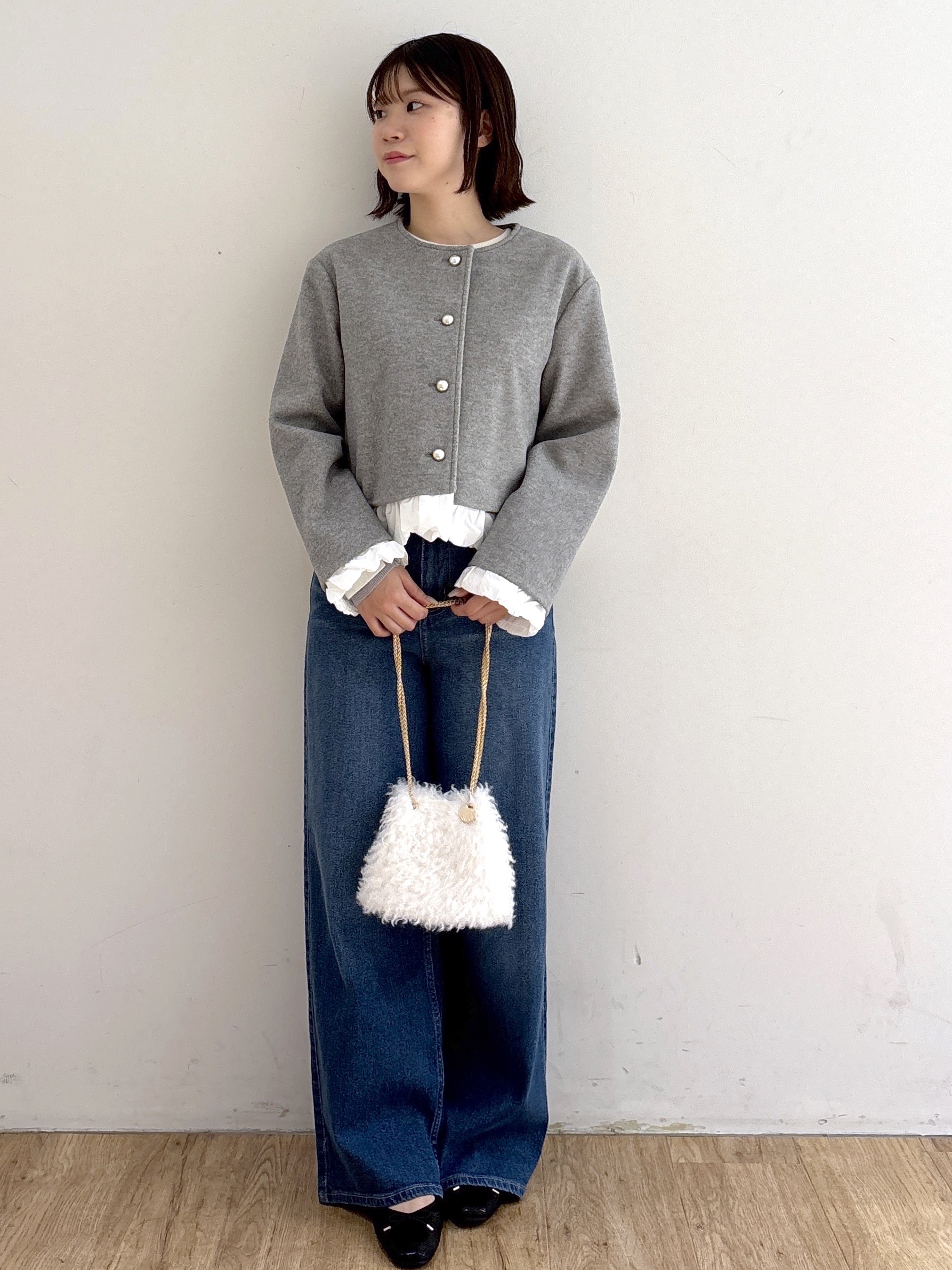 mireiさんの「OPAQUE.CLIP｜異素材フリルウールライクコート【吸湿発熱／防シワ／洗える】」を使ったコーディネート