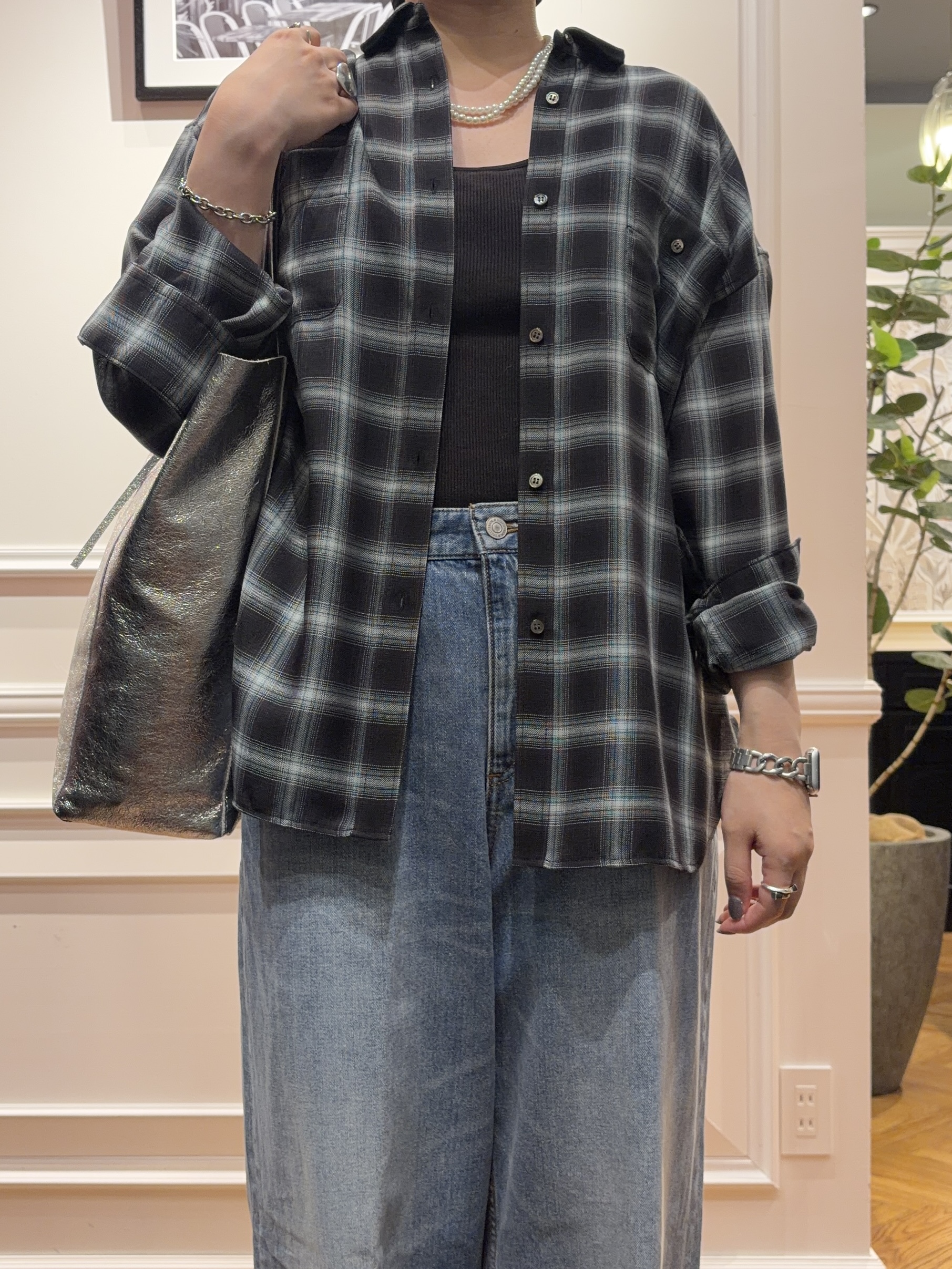 SAKAIさんの「DRESSTERIOR｜【ウォッシャブル】ビエラオンブレチェックシャツ」を使ったコーディネート