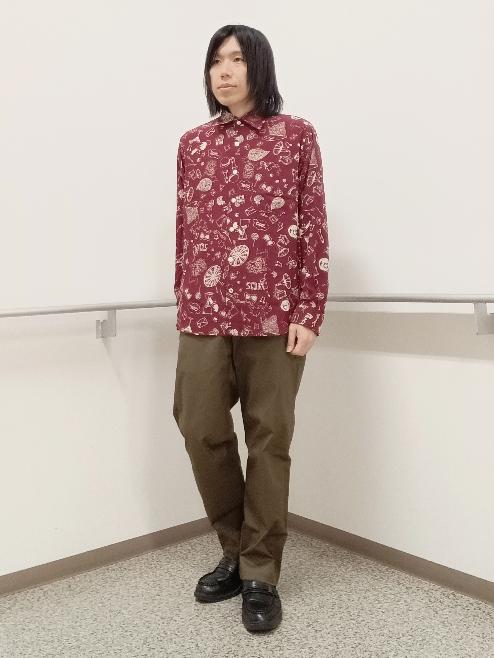 moritaさんの「TAKEO KIKUCHI｜【BOWLER HAT LABEL】日本製PLAYプリントシャツ」を使ったコーディネート