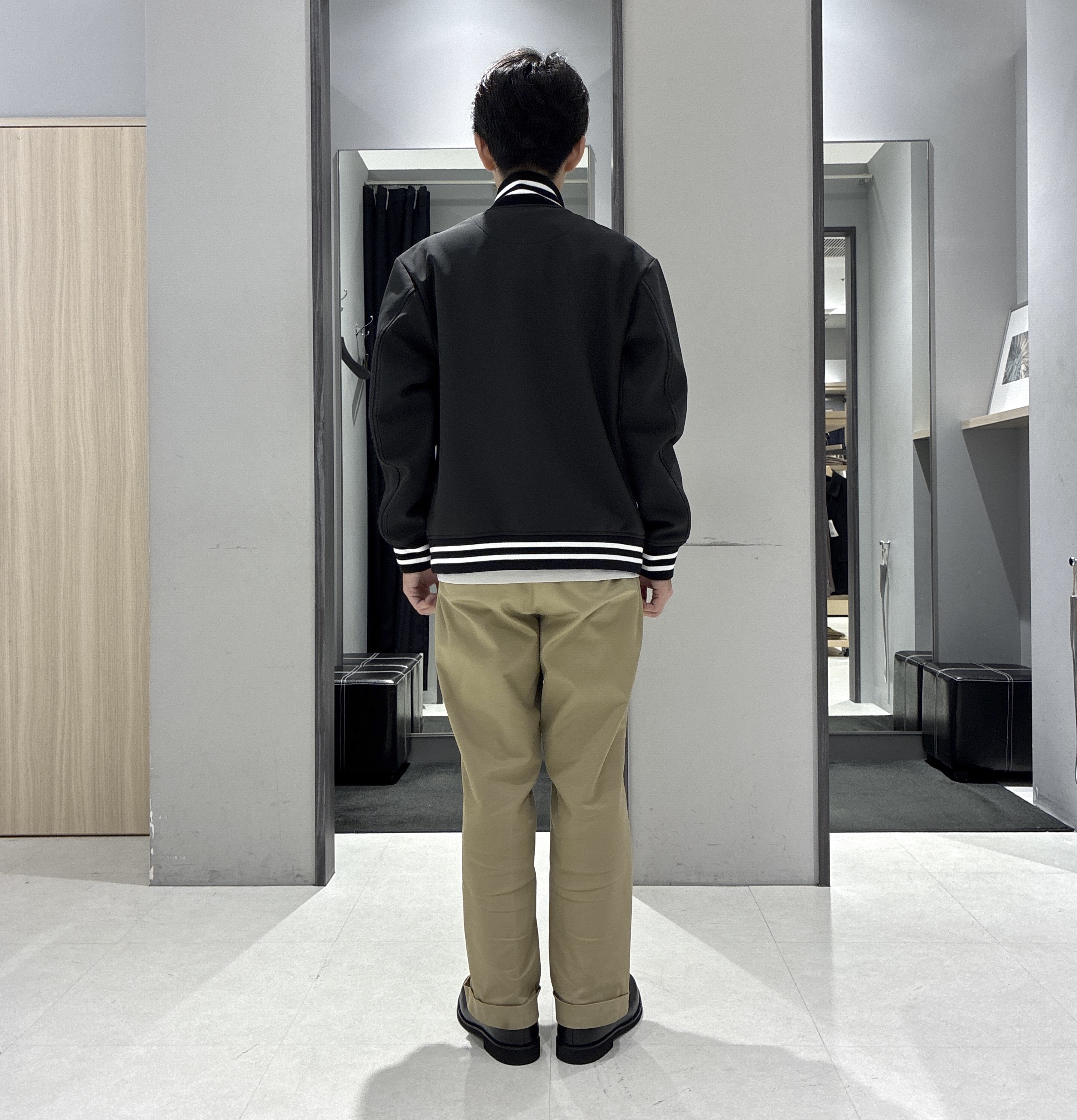 わいずみさんの「TAKEO KIKUCHI｜【BOWLER HAT LABEL】ダウンファブリック トラックジャケット」を使ったコーディネート