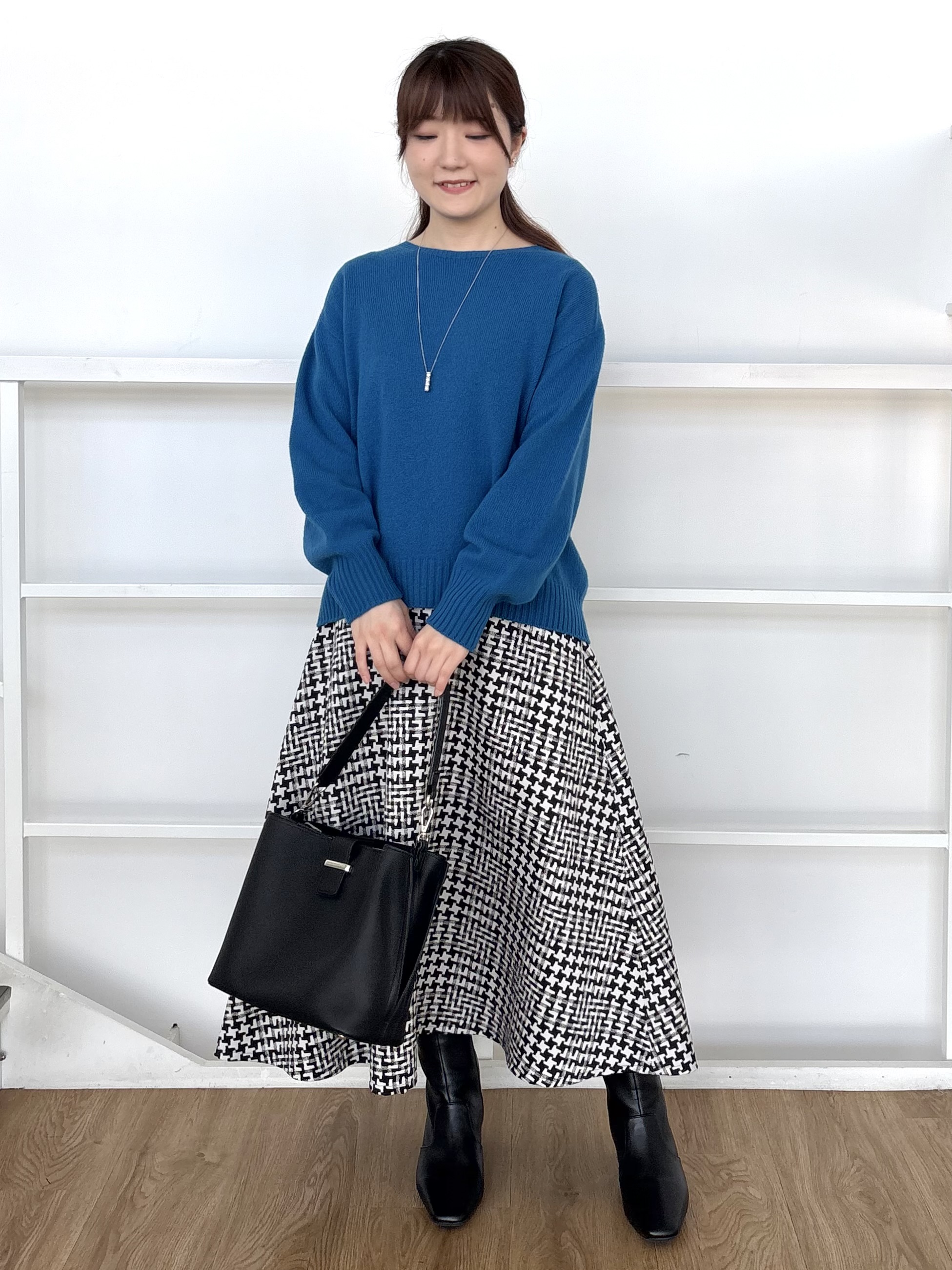 mikiさんの「Reflect｜パール調バー&times;チェーンネックレス」を使ったコーディネート