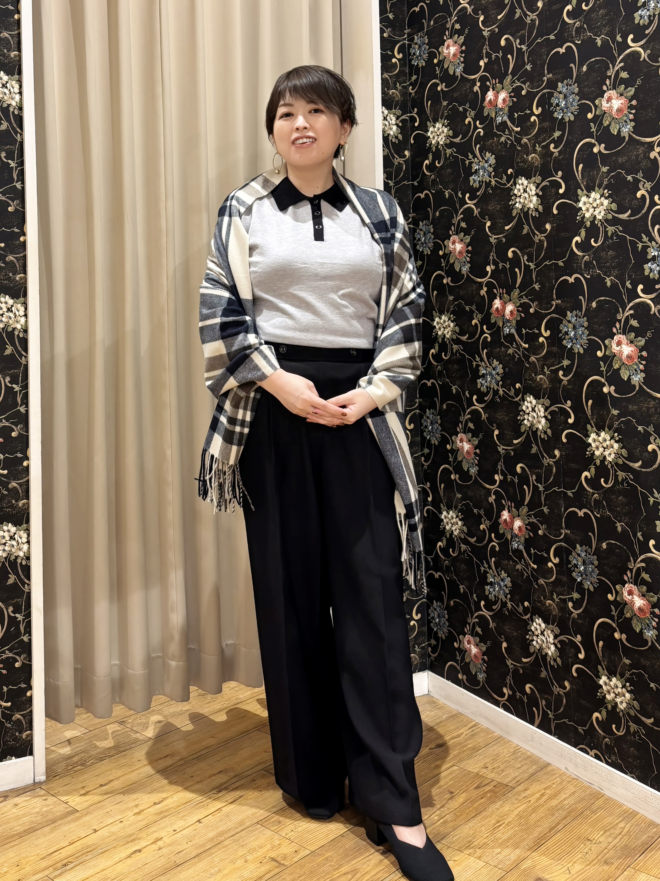 たみさんの「SHOO･LA･RUE｜【S-LL/洗濯機可】やわらかな着心地 襟付きニット」を使ったコーディネート