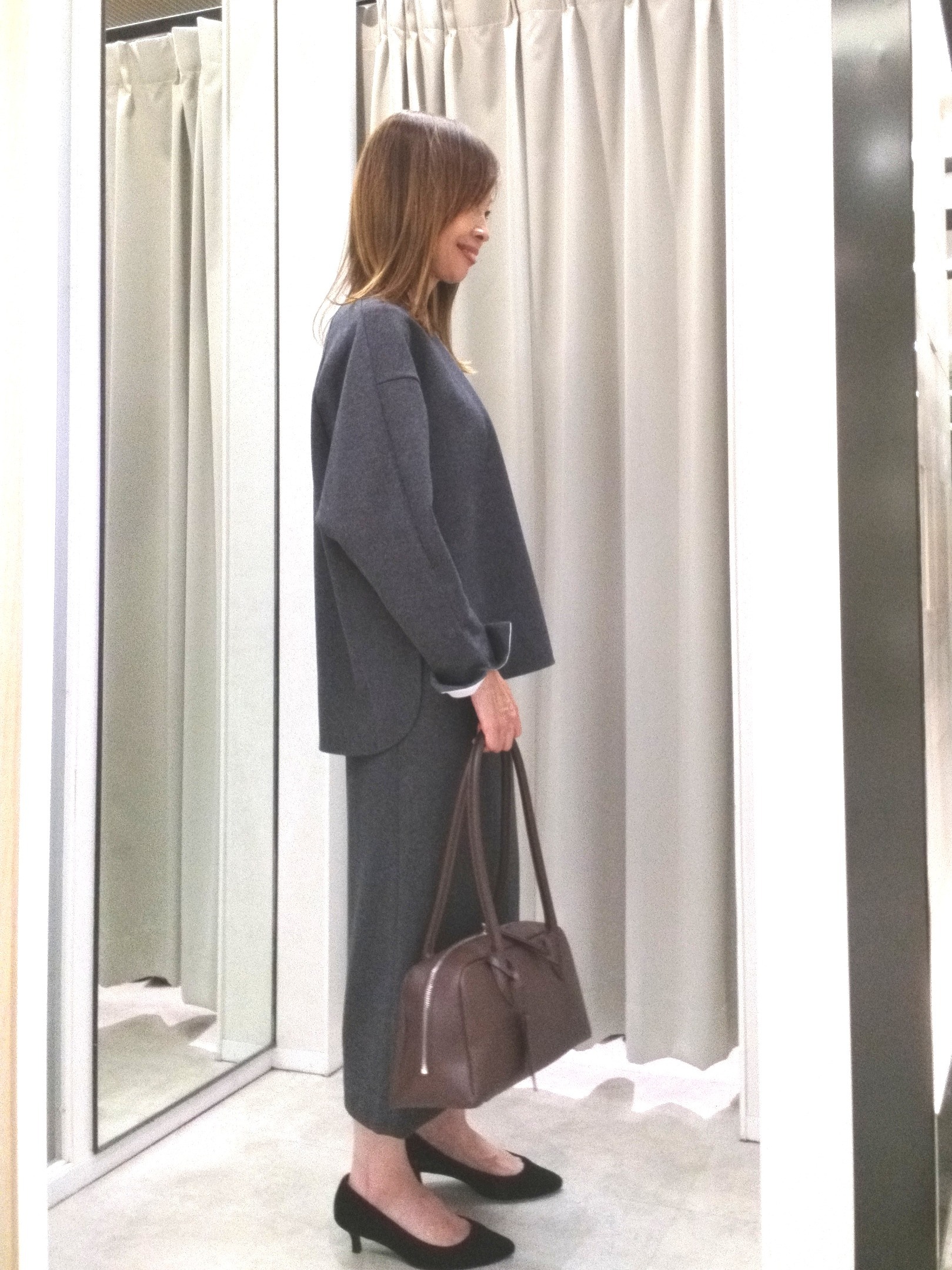 もりさんの「UNTITLED｜【セットアップ可/スウェットライク】袖口シャツドッキングプルオーバー」を使ったコーディネート