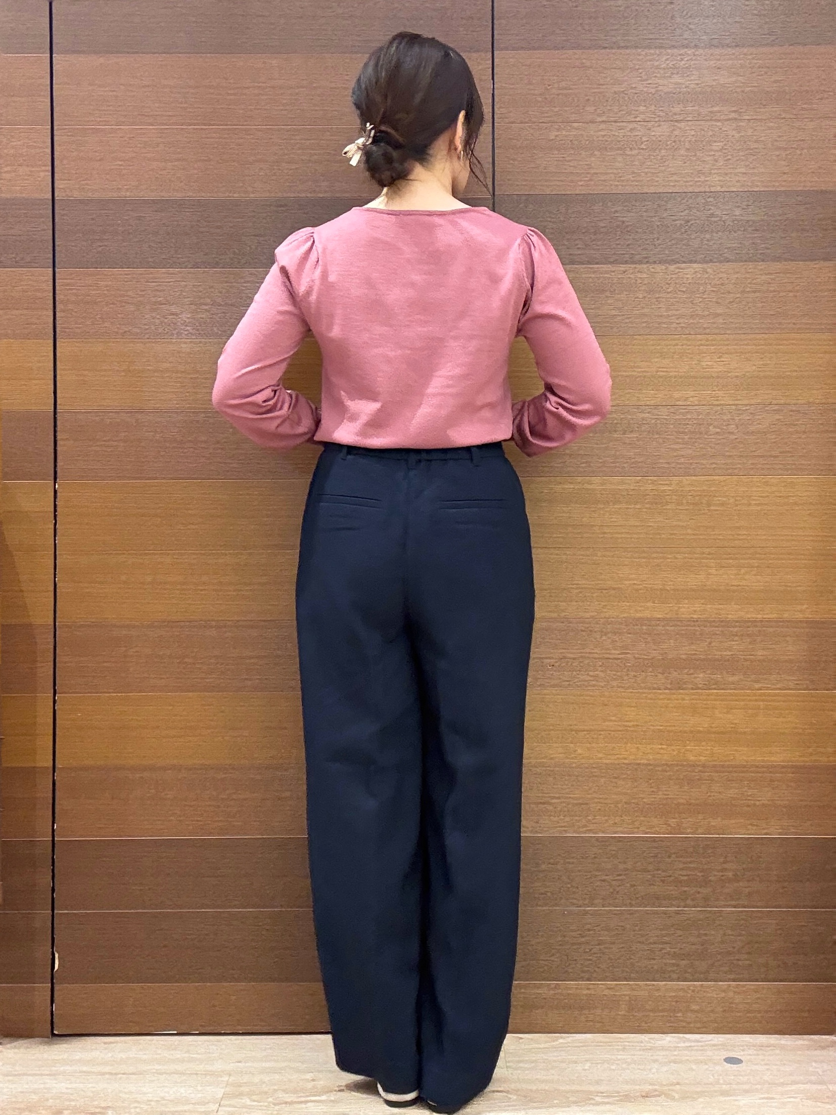 maichiさんの「OPAQUE.CLIP｜ビジューパーツ付きハートネックニット【洗濯機OK／抗ピリング】」を使ったコーディネート