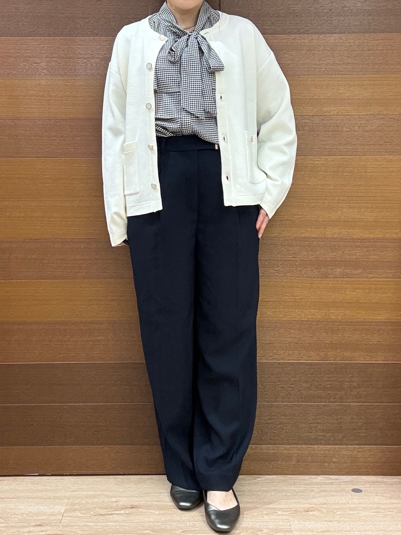 maichiさんの「OPAQUE.CLIP｜【セットアップ可】ノーカラーミドルコーディガン《洗濯機OK》」を使ったコーディネート