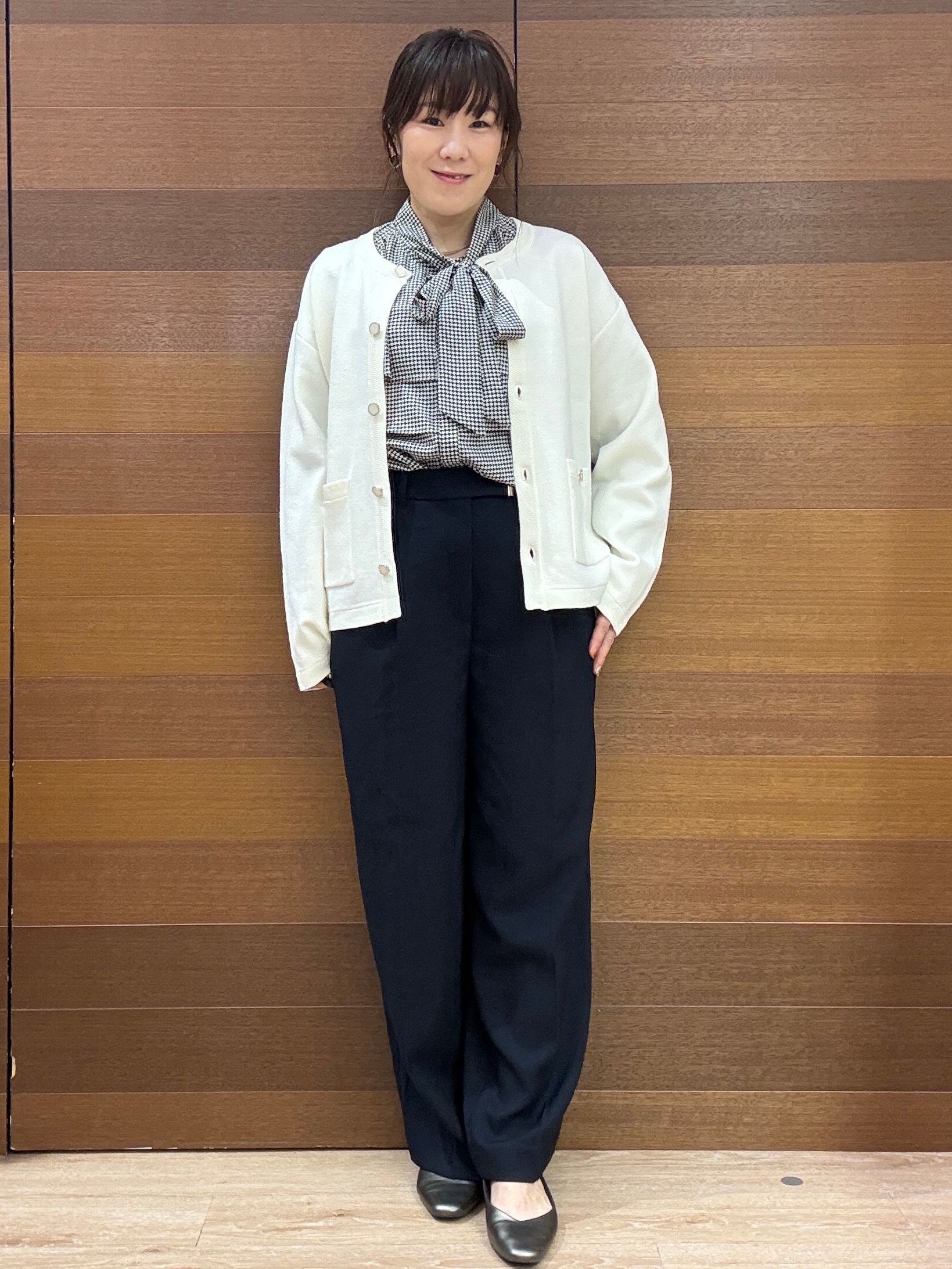 maichiさんの「OPAQUE.CLIP｜【セットアップ可】ノーカラーミドルコーディガン《洗濯機OK》」を使ったコーディネート