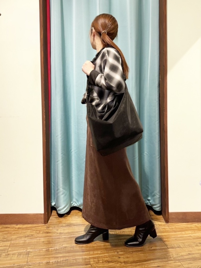 tukiさんの「SHOO･LA･RUE｜【着丈選べる/洗濯後しわになりにくい】インせず着られる ドルマンブラウス」を使ったコーディネート