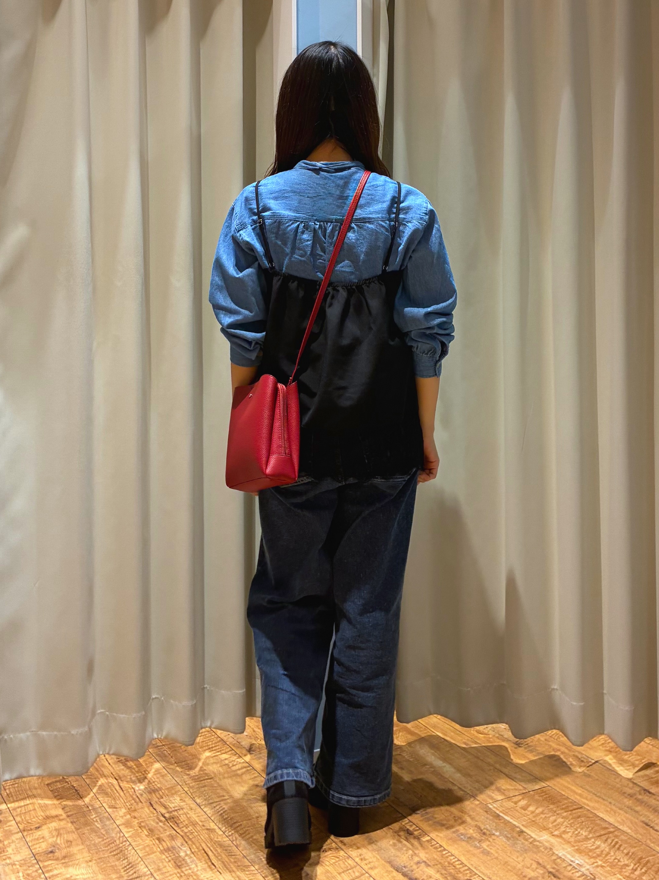 もんちゃんさんの「SHOO･LA･RUE｜【S-LL/洗濯機可】華やぐデニムボウタイリボンシャツ」を使ったコーディネート