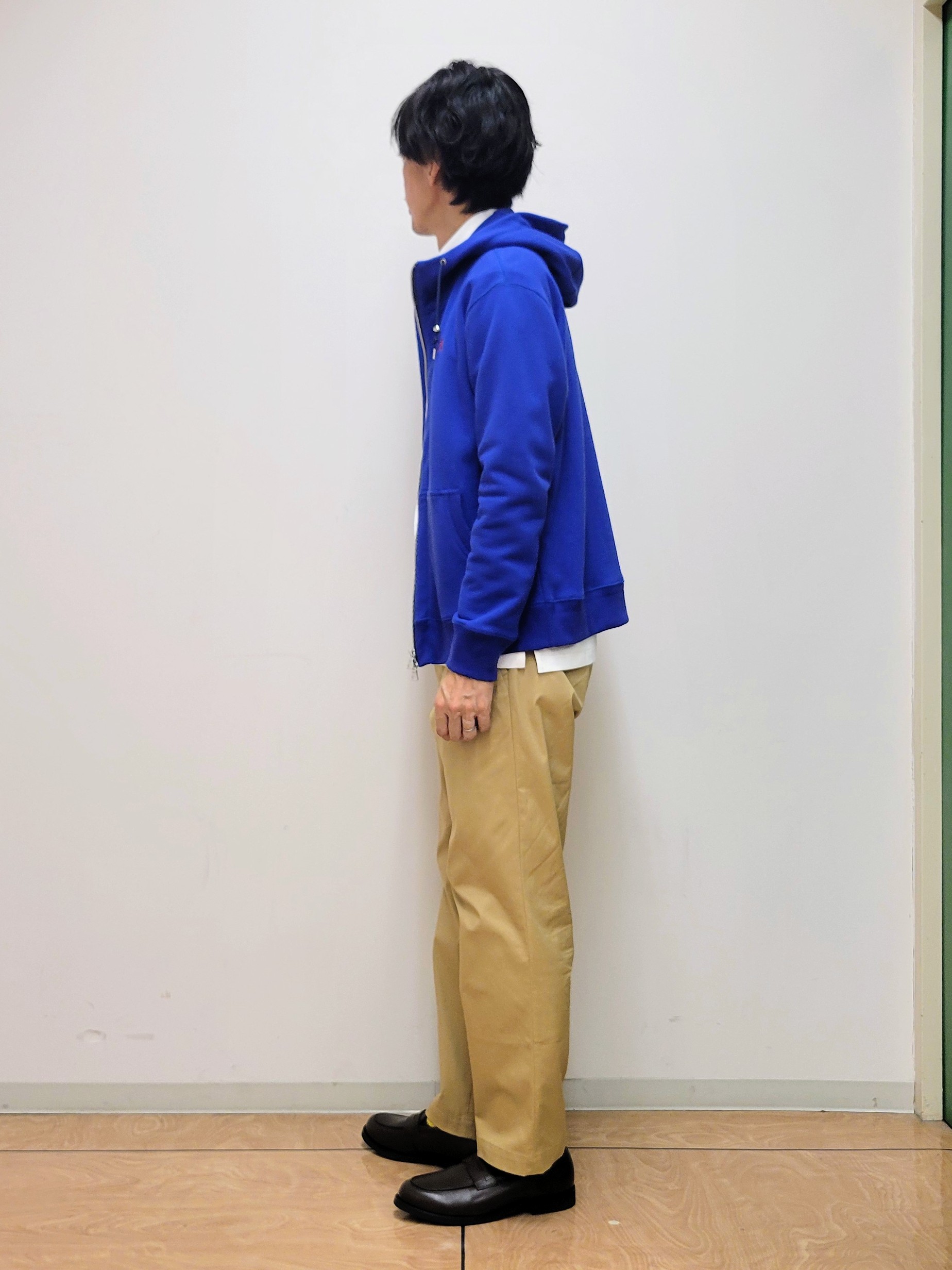 piroyaさんの「TAKEO KIKUCHI｜【BOWLER HAT LABEL】ジップアップ スウェットパーカー」を使ったコーディネート