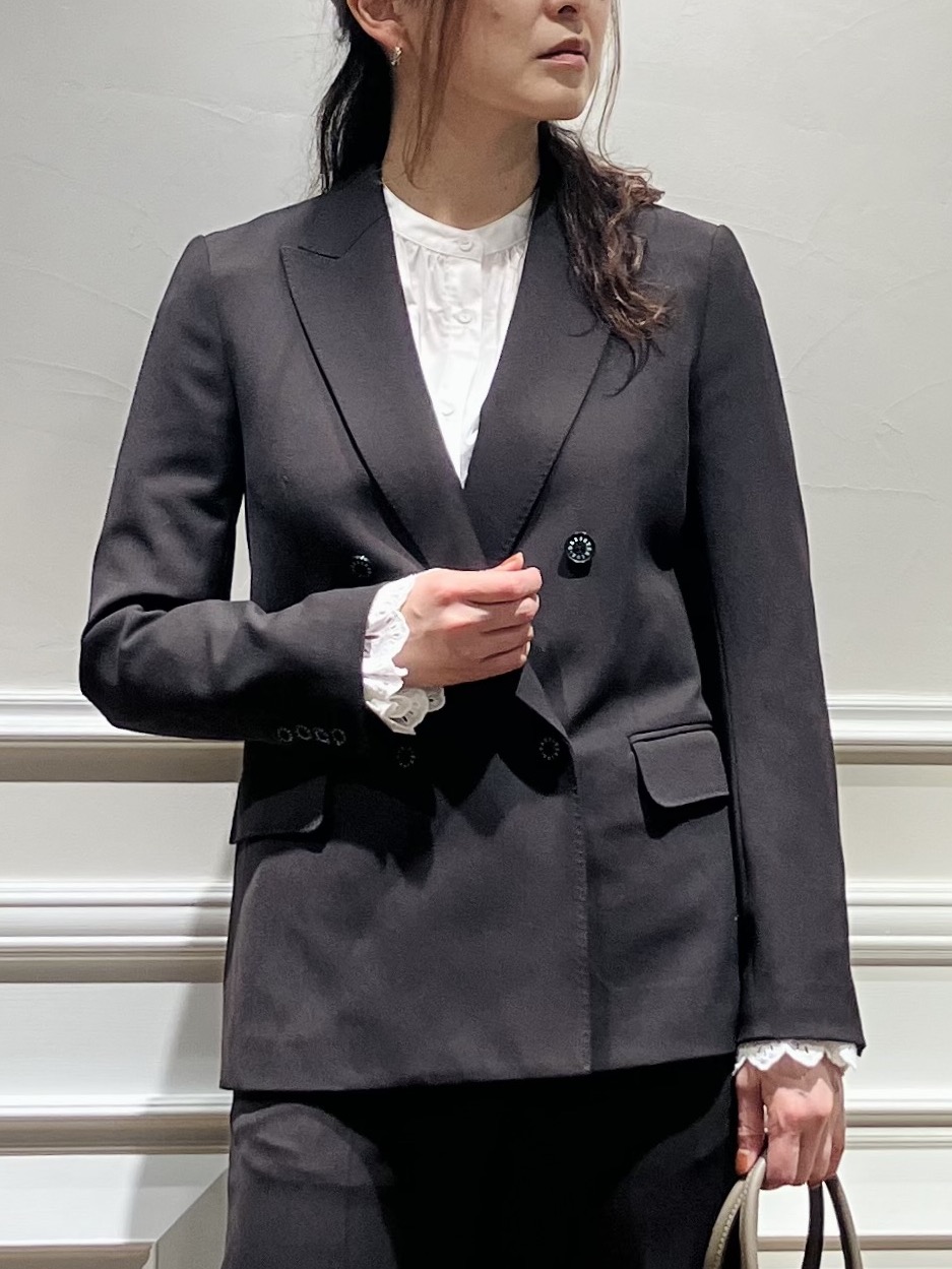 TSUKUIさんの「DRESSTERIOR｜【セットアップ可/温度調節】コンフォータブルジャケット」を使ったコーディネート