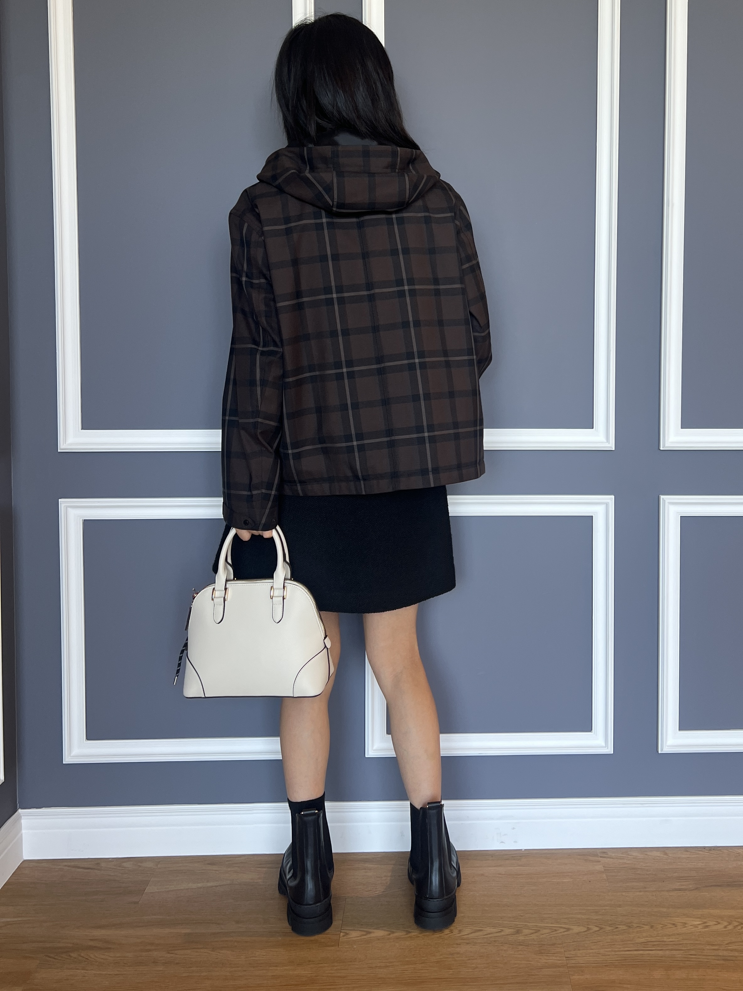 misaさんの「DRESSTERIOR｜【STORY11月号掲載】モノトーンドッグチャーム」を使ったコーディネート