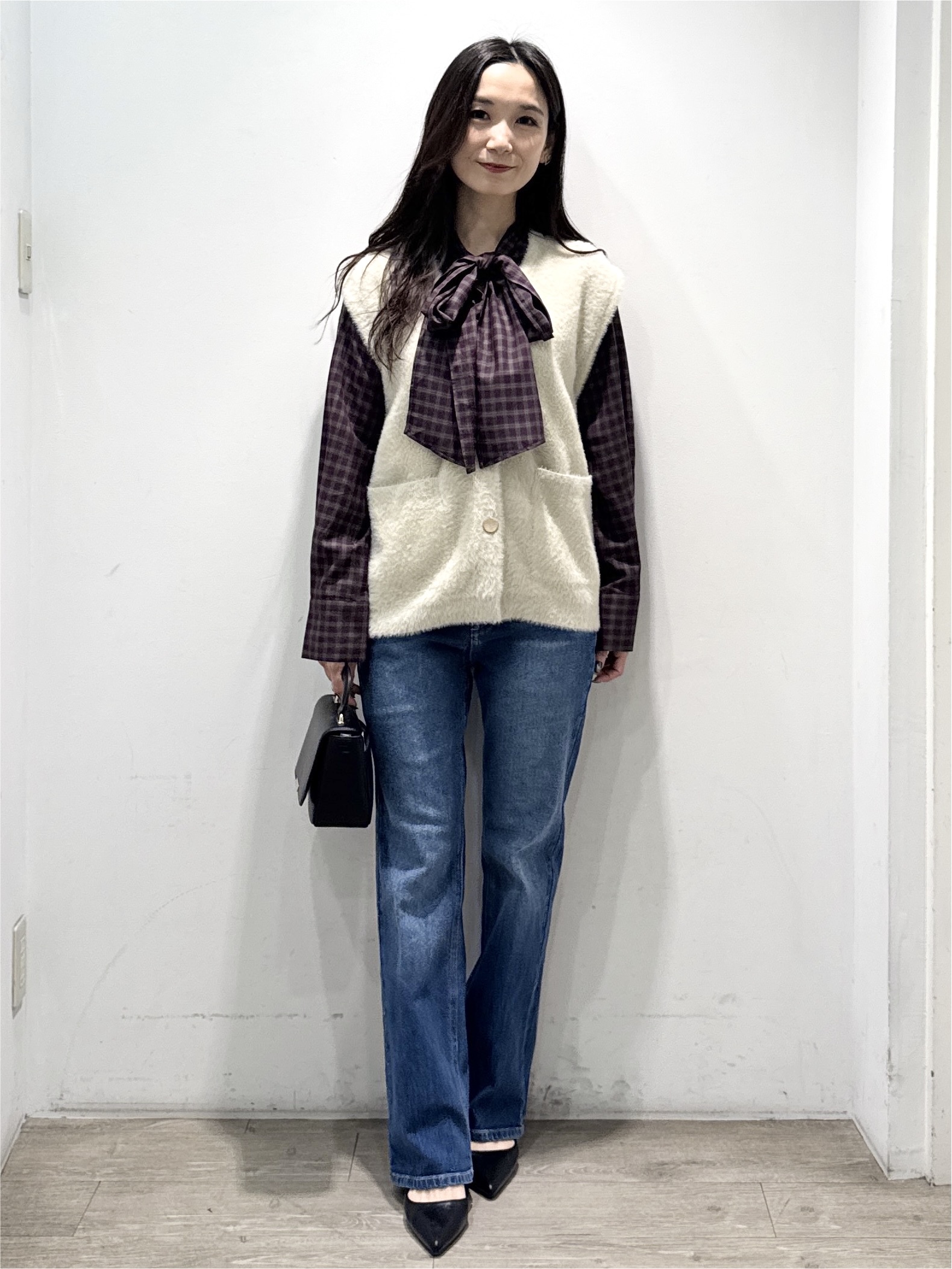 yuicciさんの「OPAQUE.CLIP｜フェザーヤーンニットベスト【洗濯機OK】」を使ったコーディネート