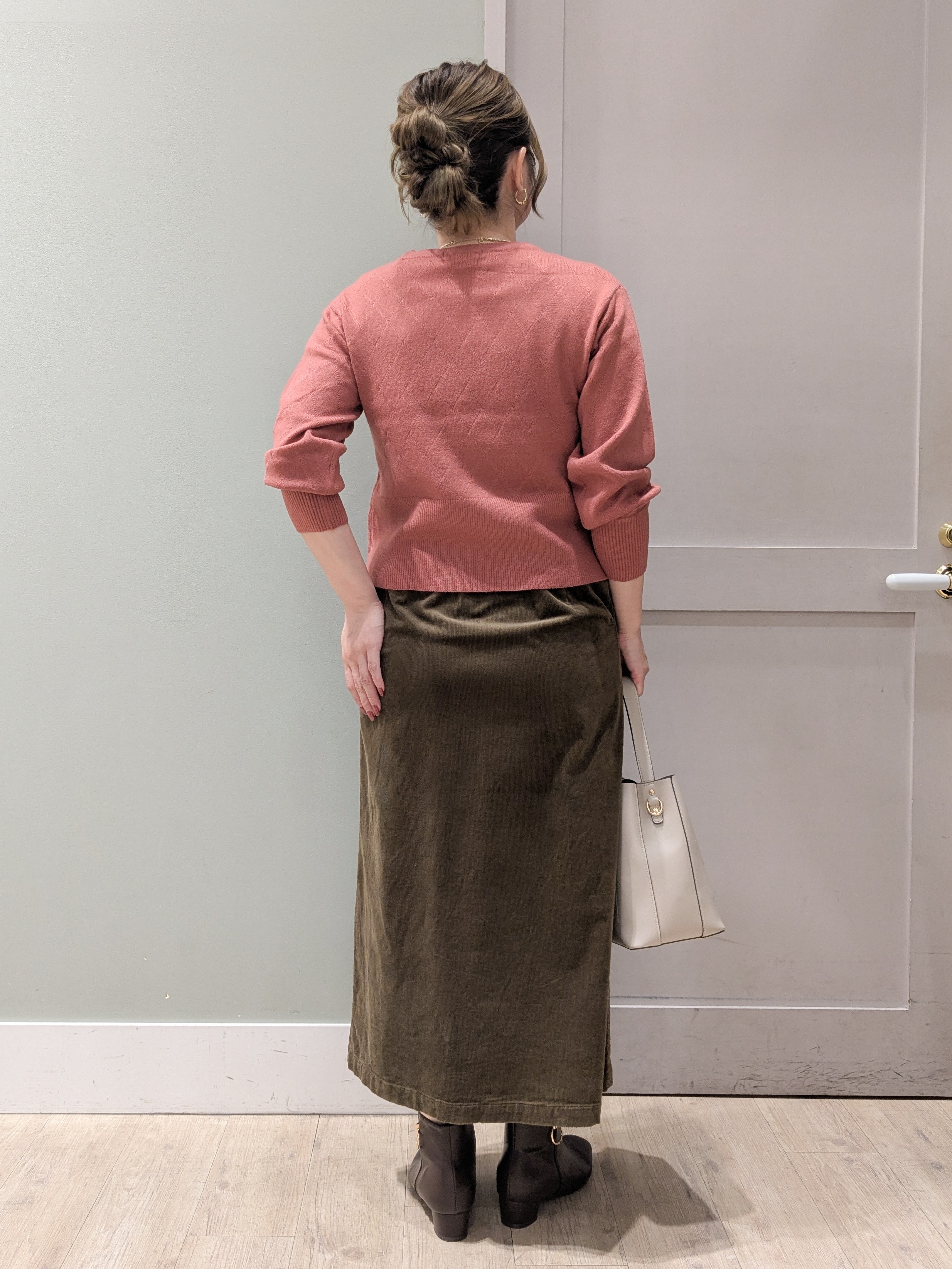 kuwawaさんの「grove｜【インしない・毛玉軽減】大人上品なダイヤ柄ニット」を使ったコーディネート