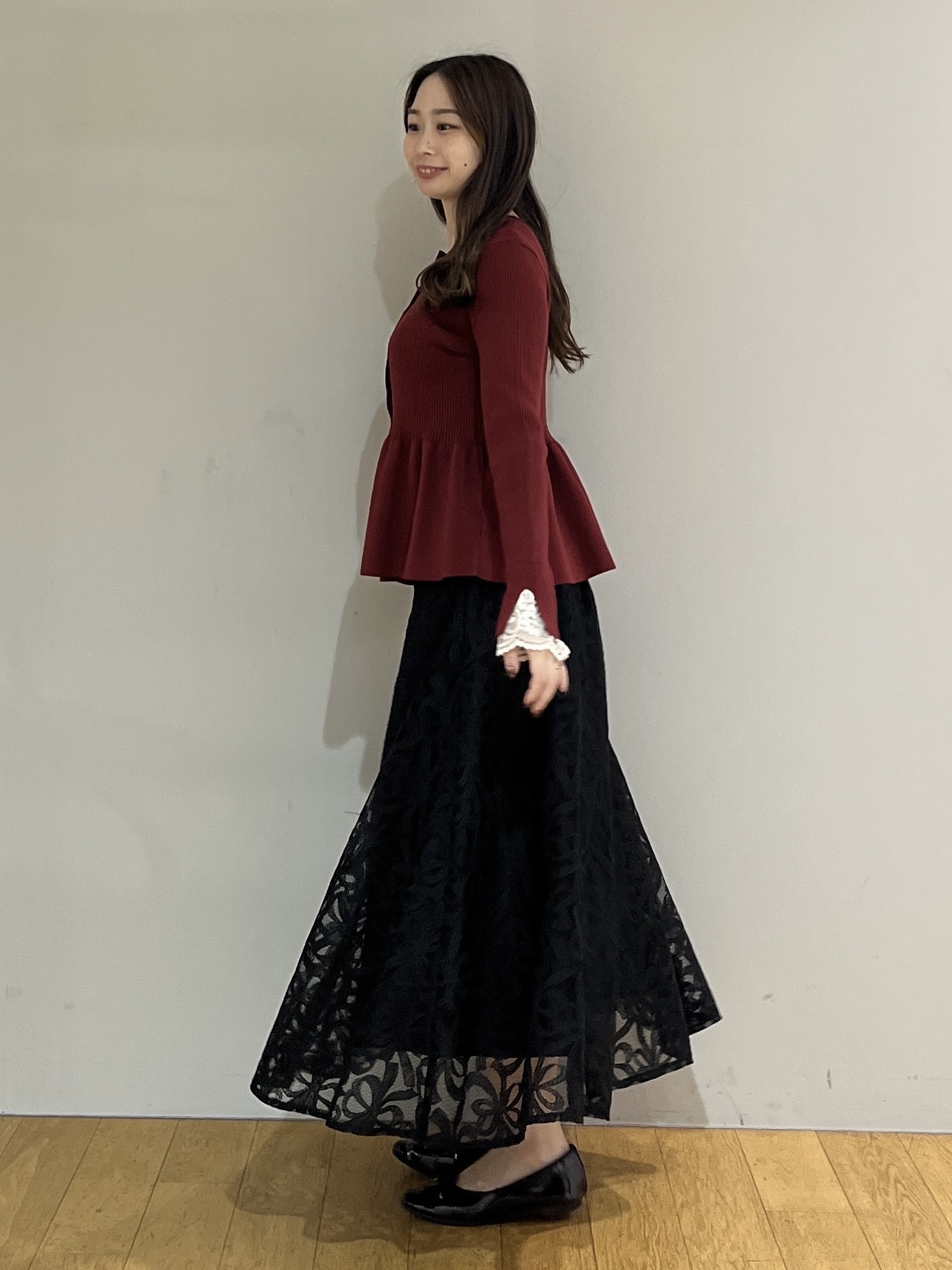 Saekoさんの「Couture brooch｜【上品見えの袖レース】ペプラム カーディガン」を使ったコーディネート