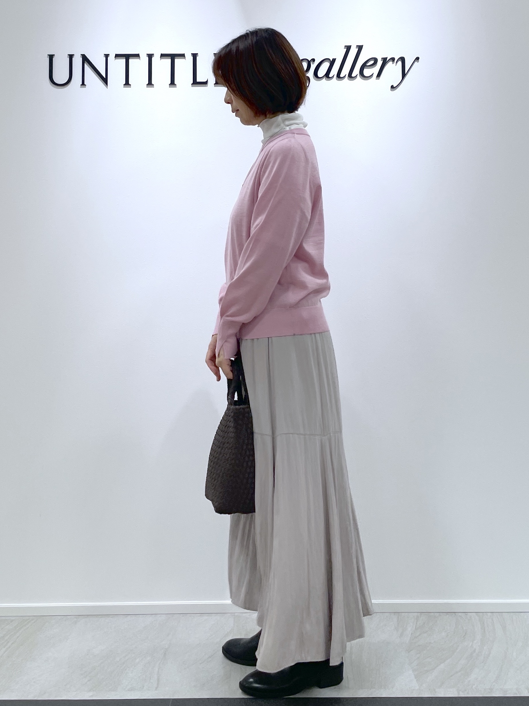 hanaさんの「UNTITLED｜【アンサンブル可能/オンオフ使える】シルクウールカシミヤプルオーバー」を使ったコーディネート