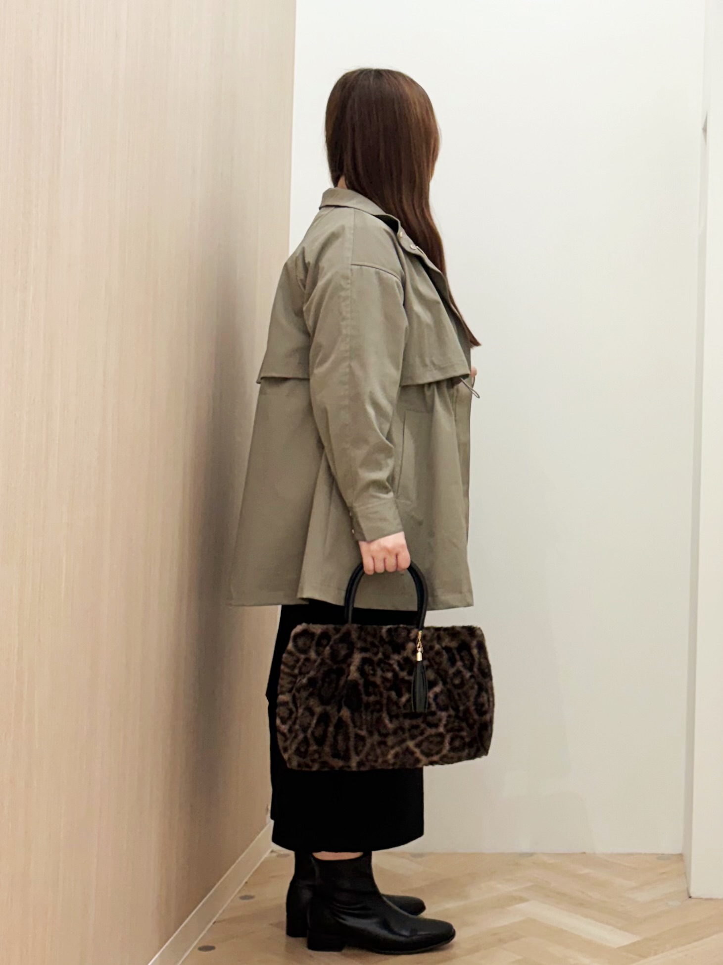 akariさんの「grove｜【撥水／シルエット2WAY】ゆったり着られて体型カバー◎ スタンドネック テントラインコート」を使ったコーディネート
