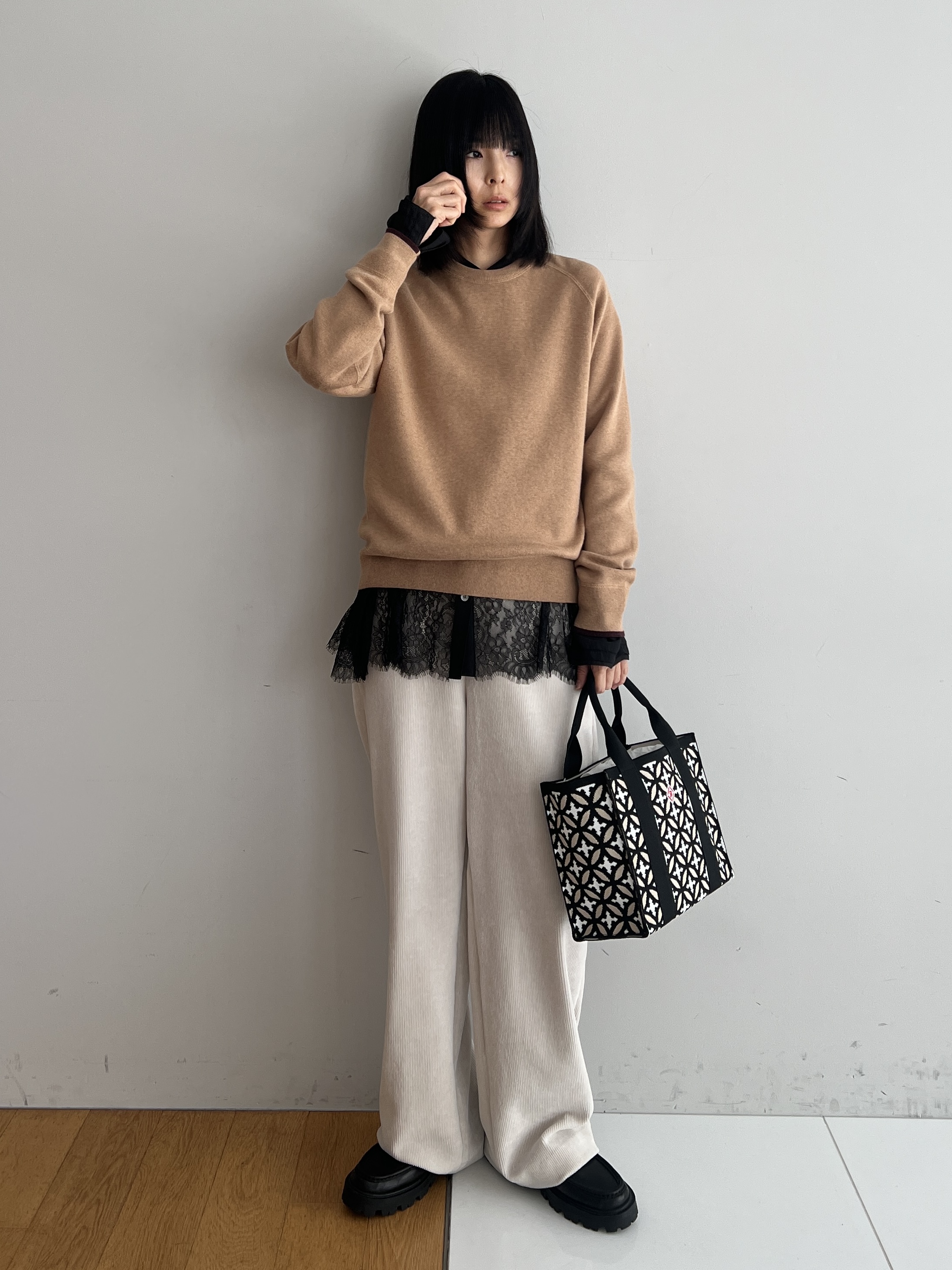 misaさんの「DRESSTERIOR｜【STORY11月号掲載/マシンウォッシャブル】コットンカシミヤニット」を使ったコーディネート