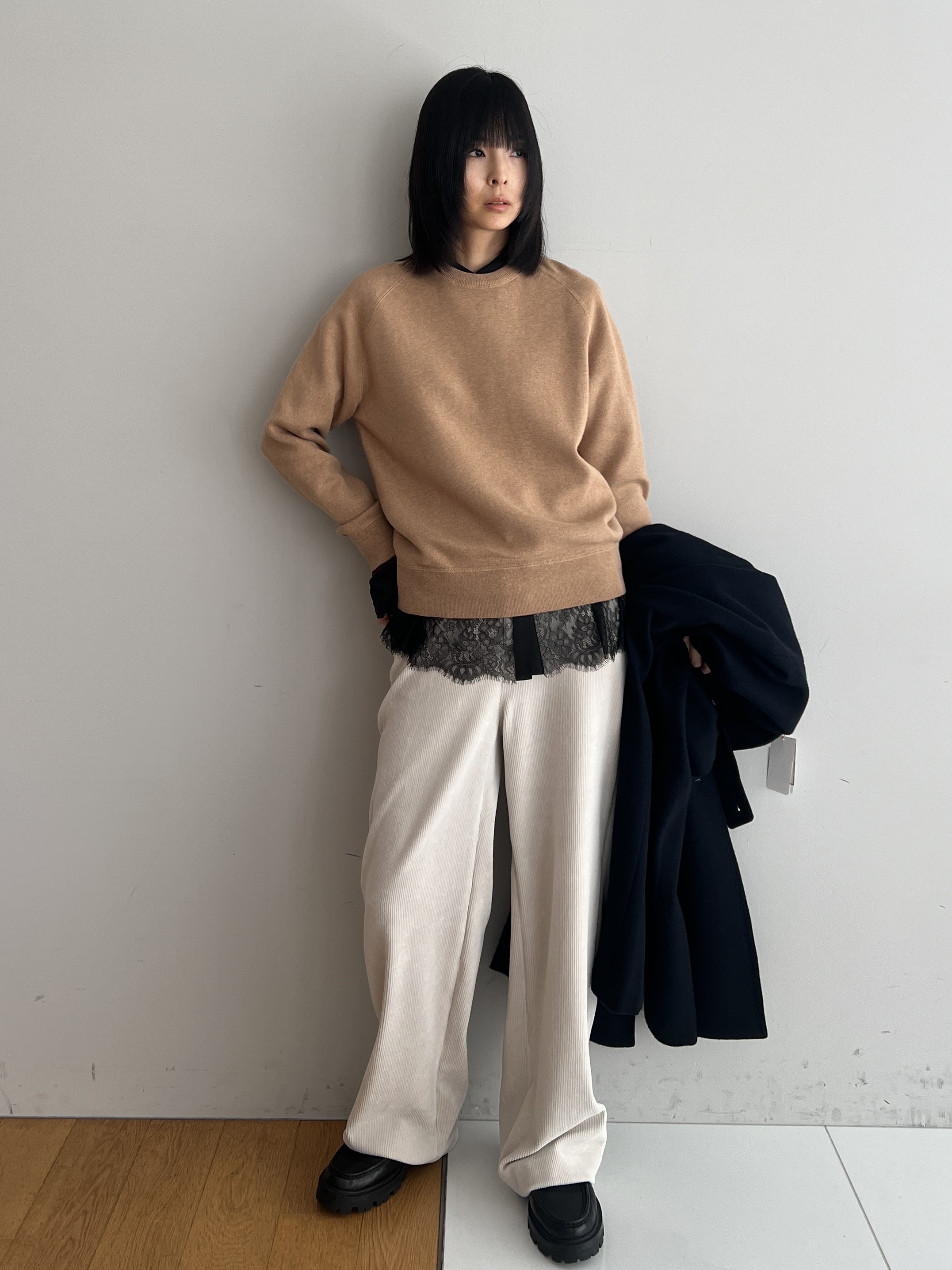 misaさんの「DRESSTERIOR｜【STORY11月号掲載/マシンウォッシャブル】コットンカシミヤニット」を使ったコーディネート