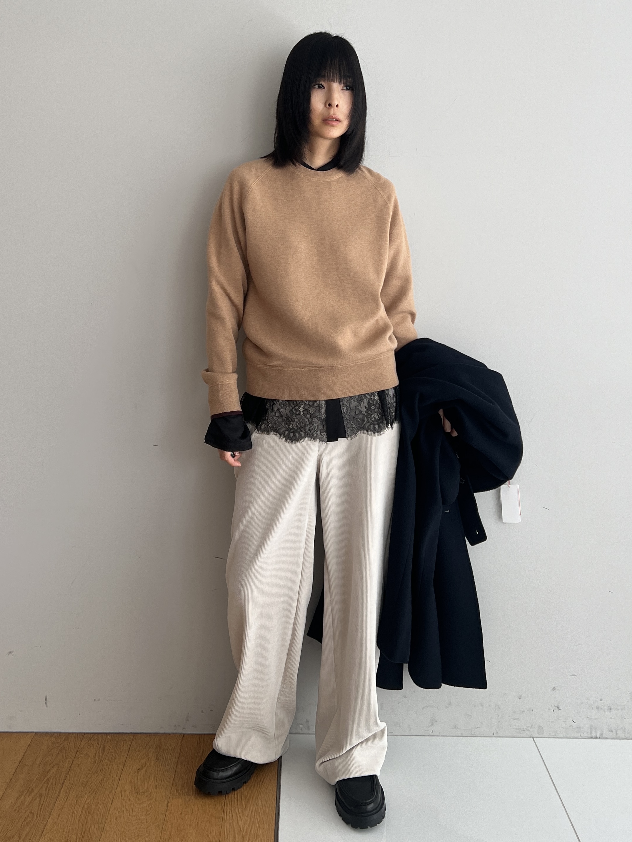misaさんの「DRESSTERIOR｜【STORY11月号掲載/マシンウォッシャブル】コットンカシミヤニット」を使ったコーディネート